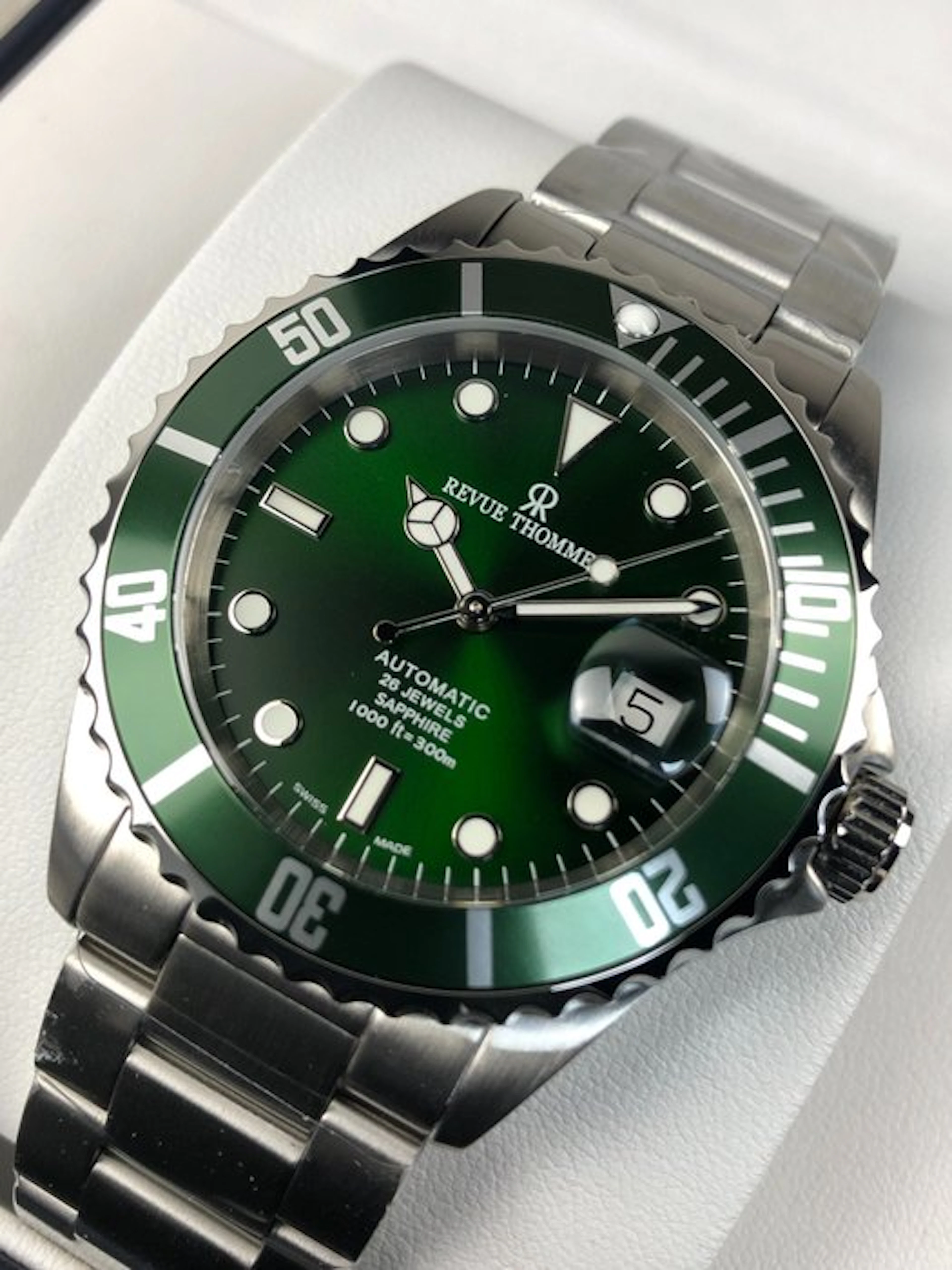 Revue Thommen - Diver Automatic "Hulk" - 17571.2129 - Men - 2020-2025