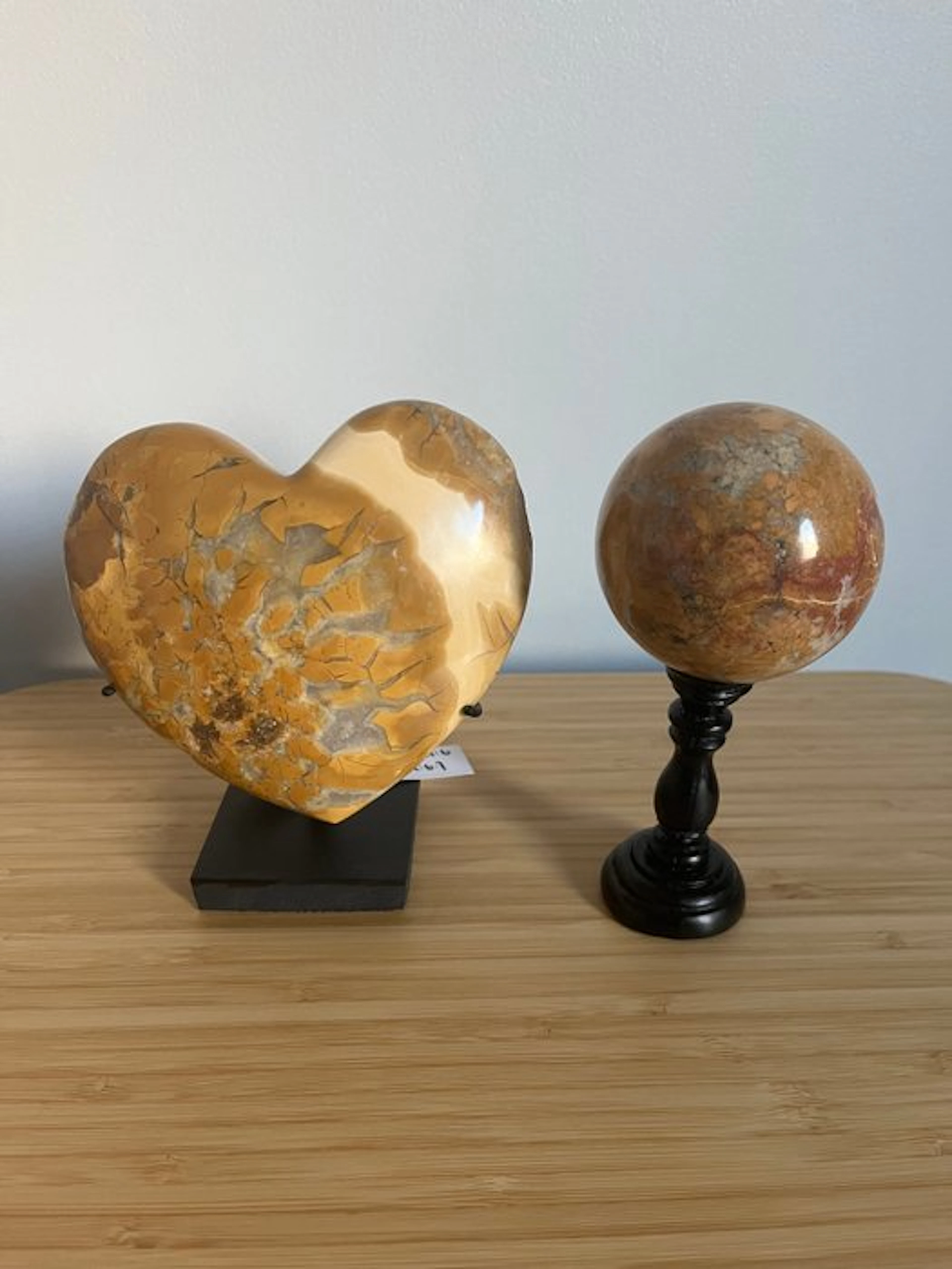 Jasper Heart-shaped form and sphere on a pedestal