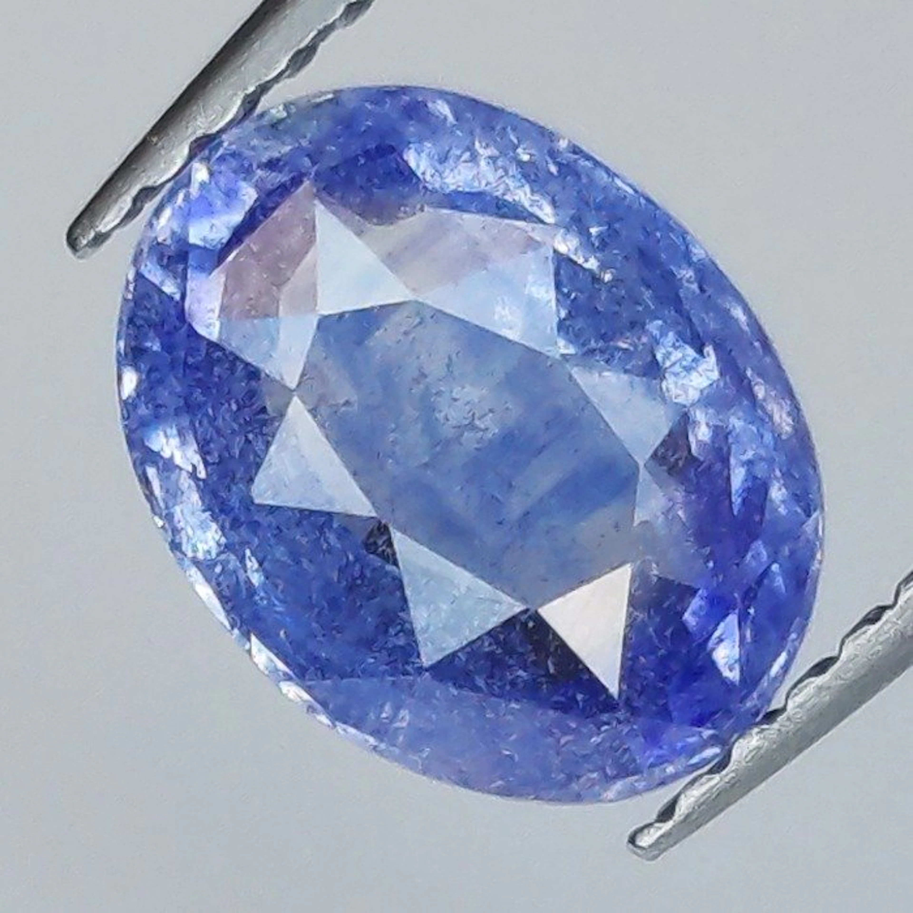Blue Sapphire - 2.45 ct - Antwerp Laboratory for Gemstone Testing (ALGT)