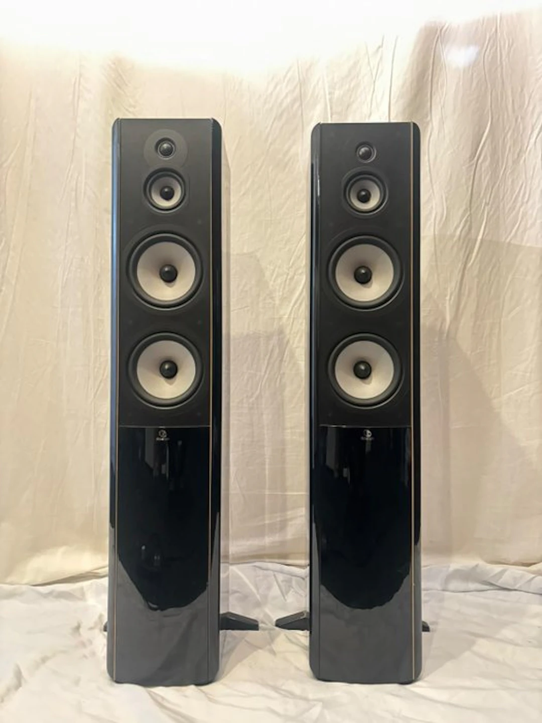 Boston - A 360 + front caps Speaker set