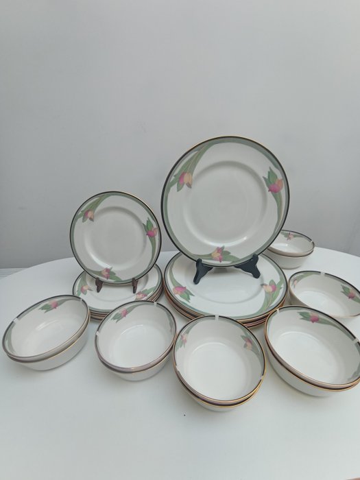 Royal Doulton - Dinner set for 6 (23) - Vogue Collection Awakening - Porcelain