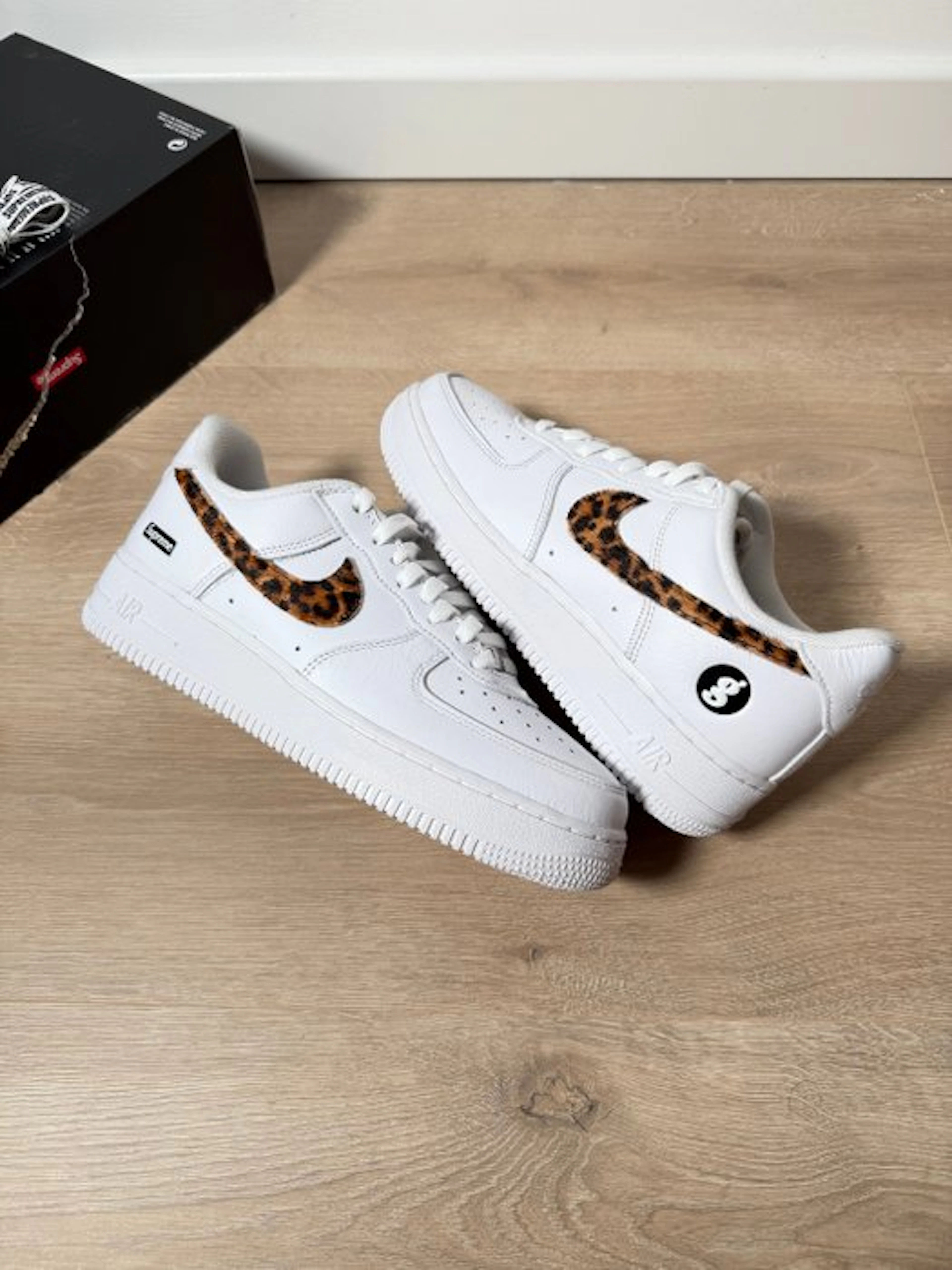 Nike X Supreme - Sneakers - Size: EU 40.5 - New with tags