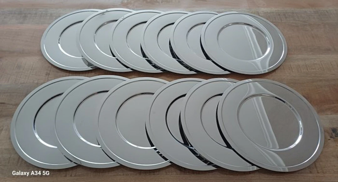 Charger plate (12) - 18/10 Stainless