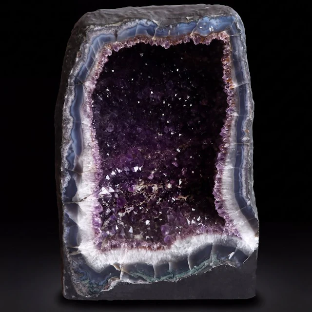Amethyst - Geode - 41x28x22 cm- 31.8 kg