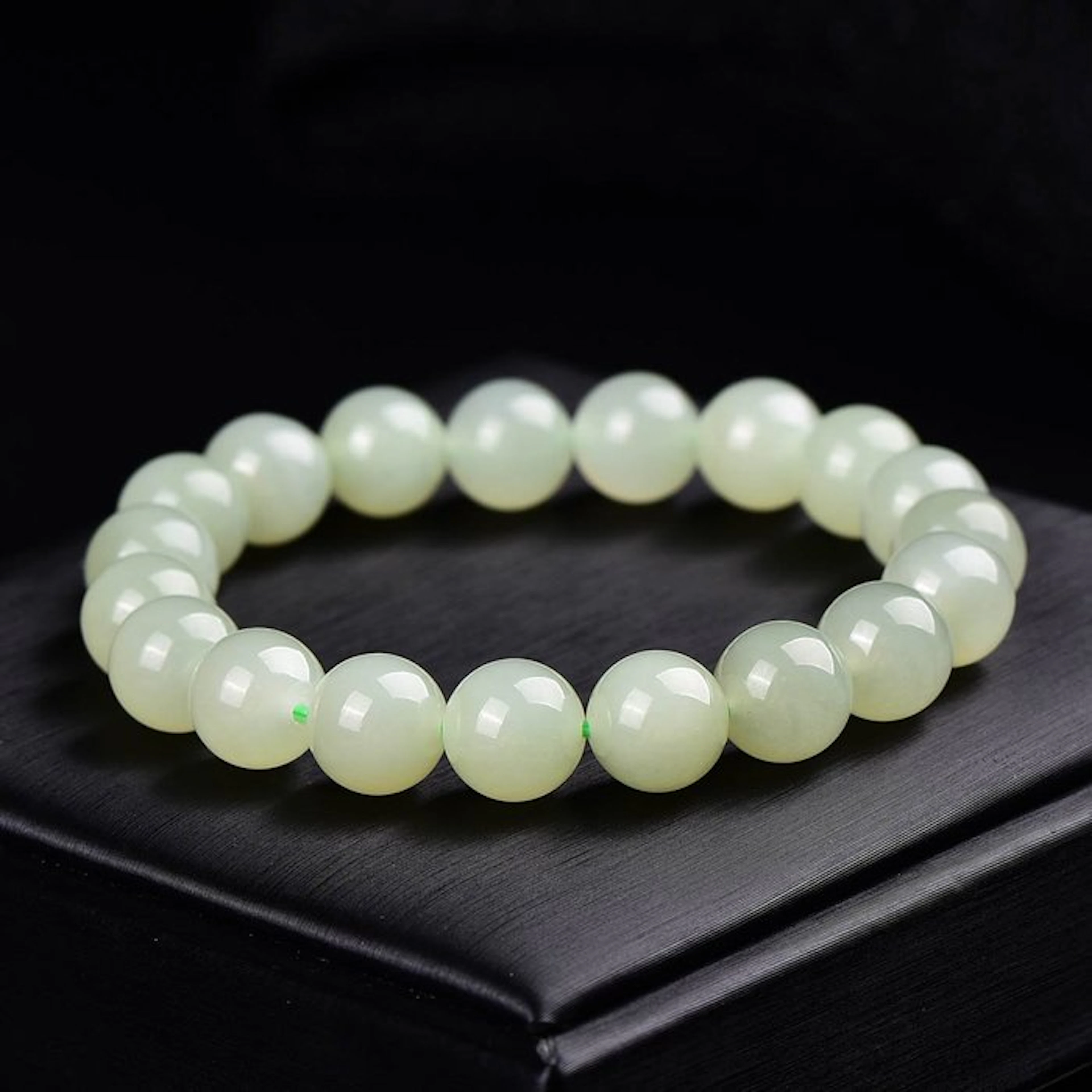 ALGT Certified - Large and Highly Exclusive Natural...