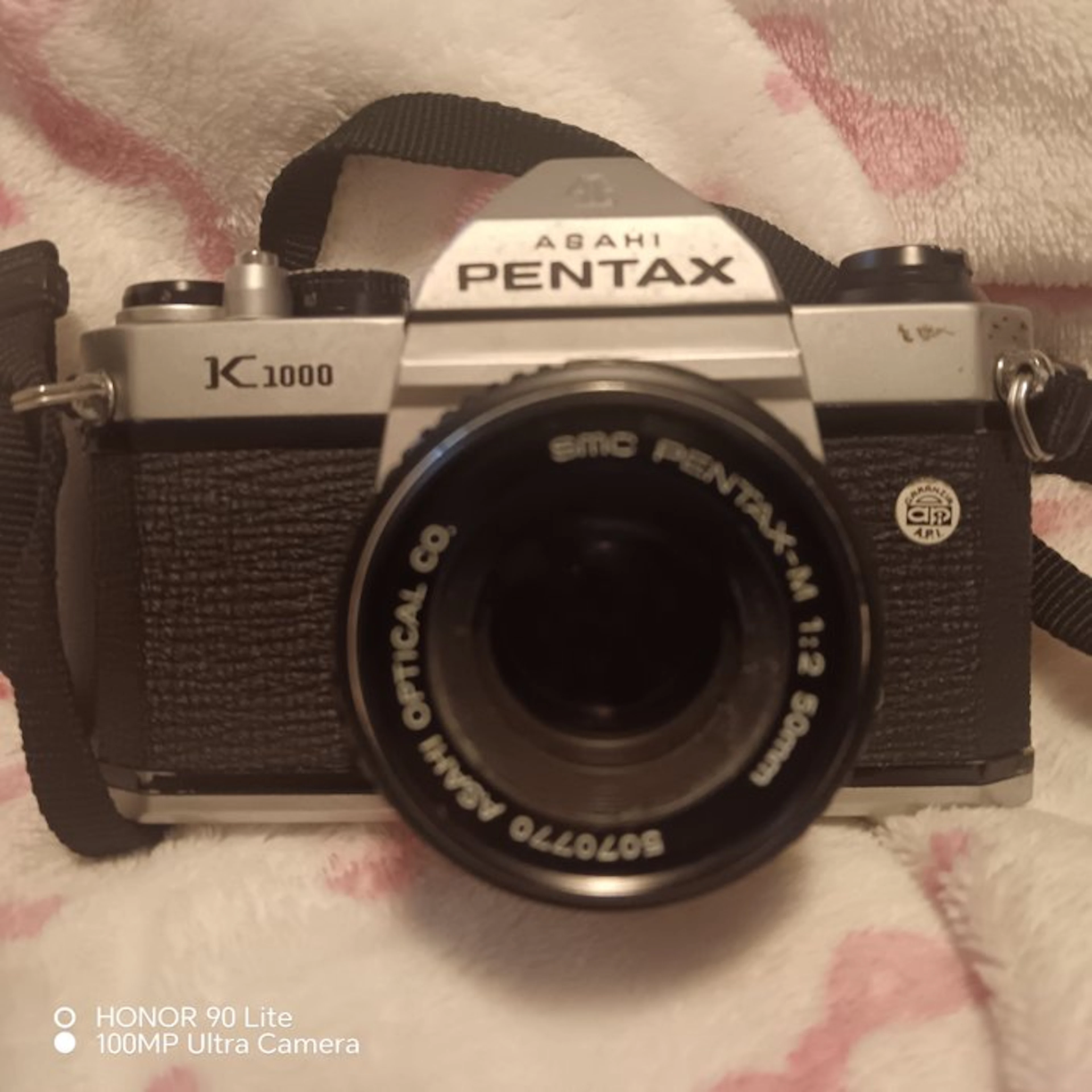 Asahi Pentax K1000 + smc-M 2/50mm + flash + pistol grip | Analogue camera