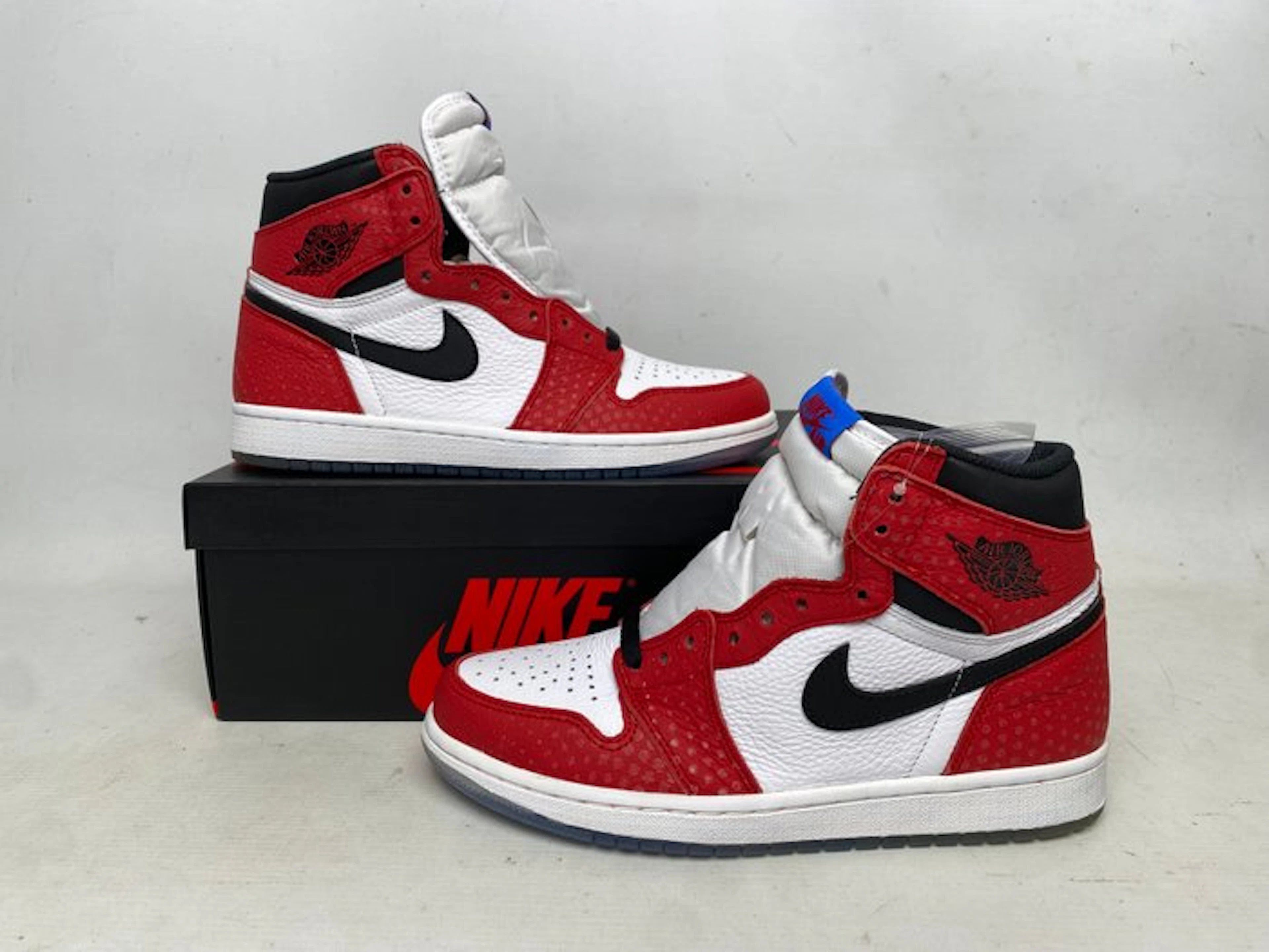 Air Jordan - Air Jordan 1 High - Sneakers - Size: EU 40.5 - New with tags
