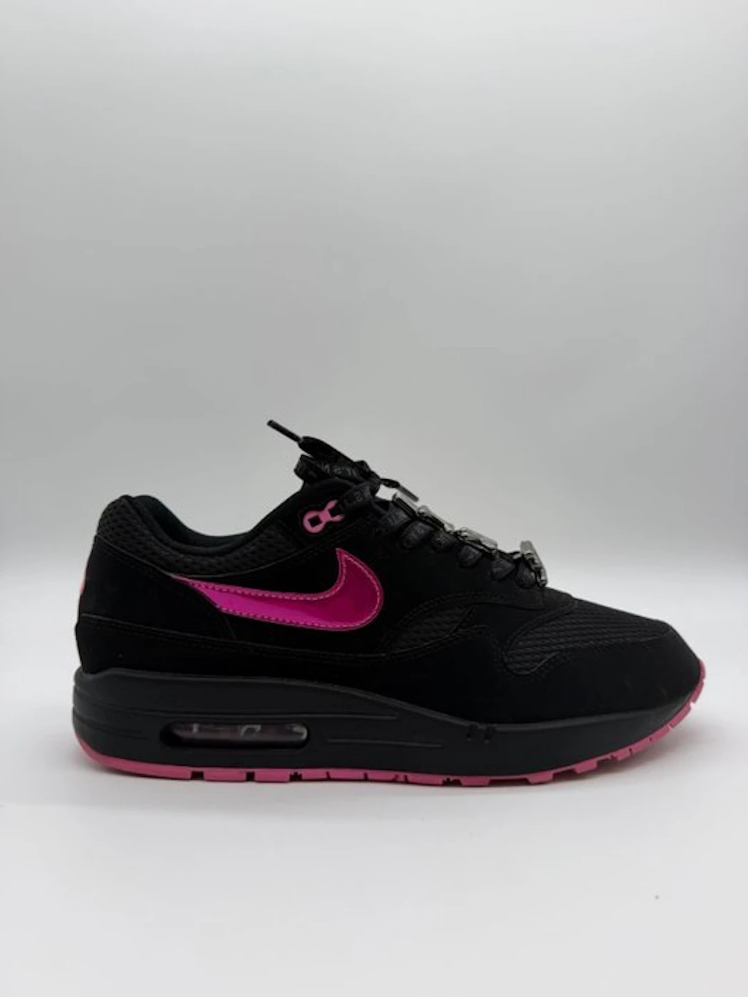 Nike - Nike Air Max 1 Valentine Black - Sneakers - Size: EU 43