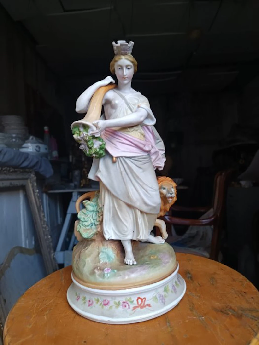Sculpture, Allegoria della terra - 35 cm - Porcelain