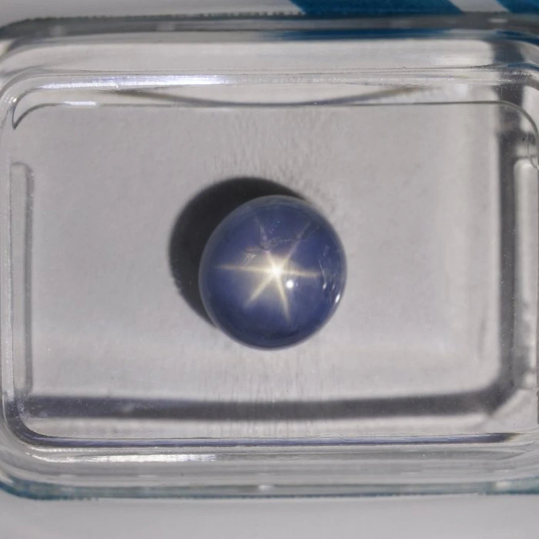 1 pcs Blue Star Sapphire - 2.26 ct - International...