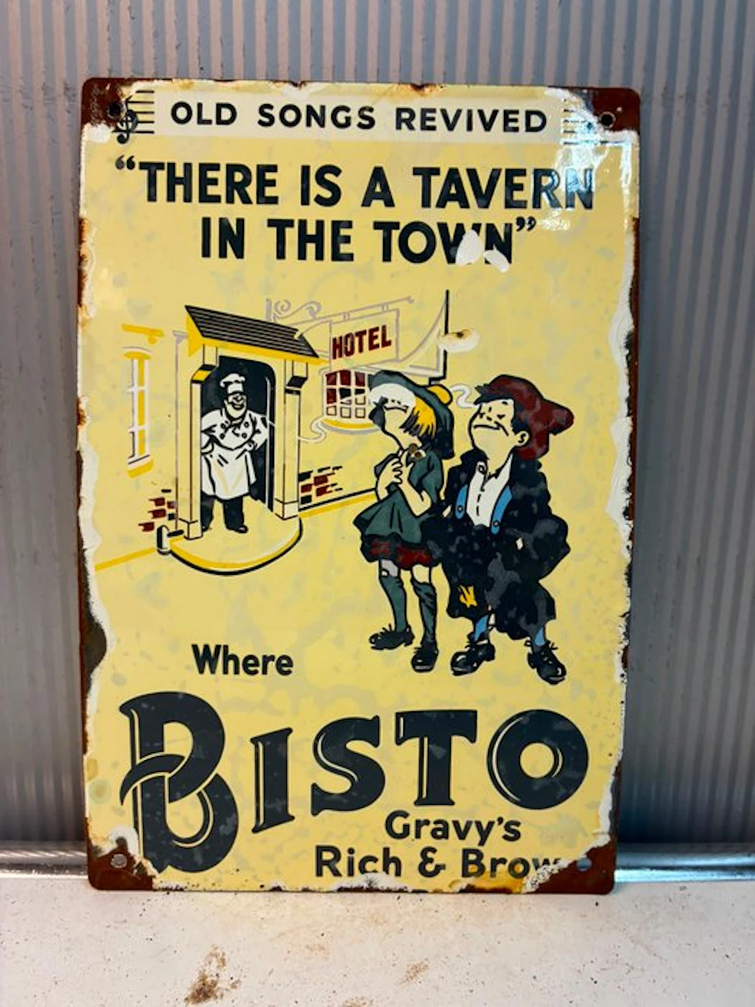 Bisto Gravy – ‘There Is a Tavern in the Town’ emaille...