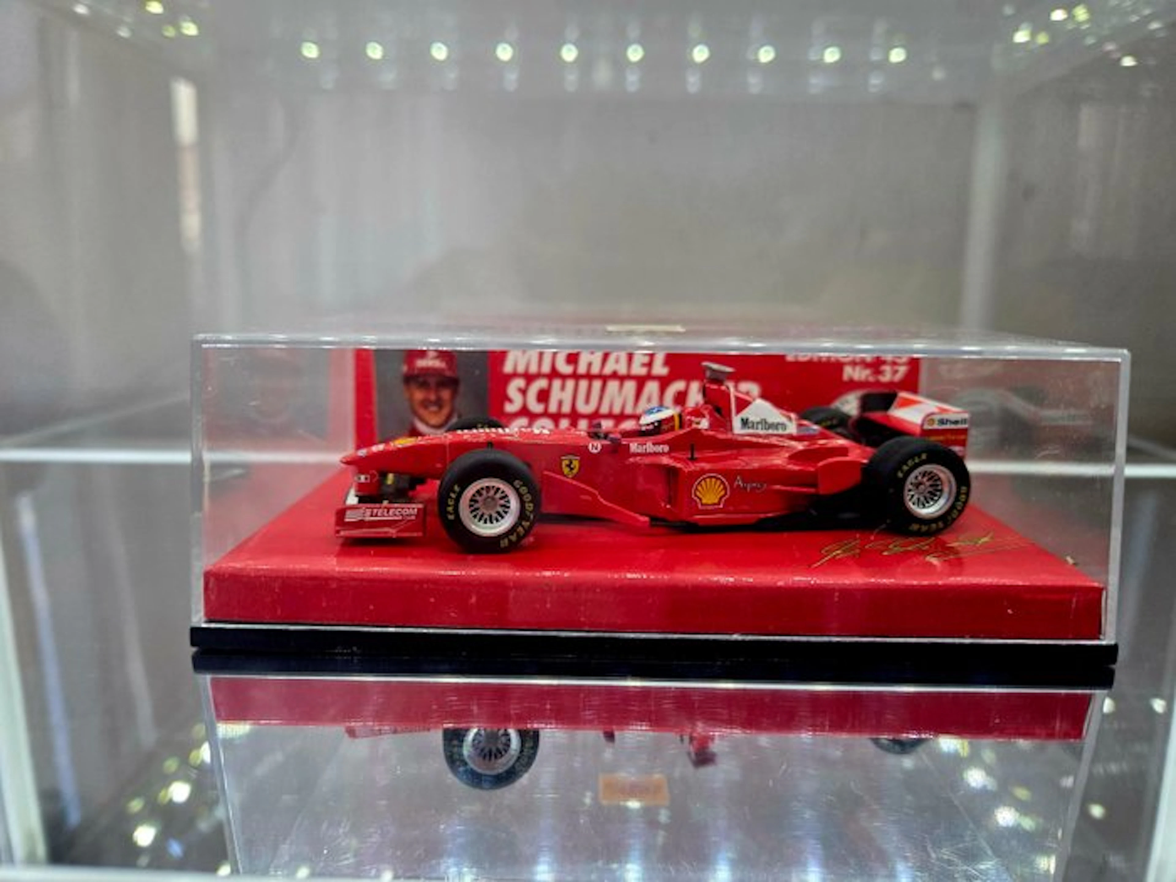 MiniChamps 1:43 - Model sports car - Minichamps Ferrari...