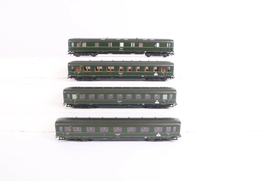 Trix H0 - Model train wagon (4) - Schürzenwagens...