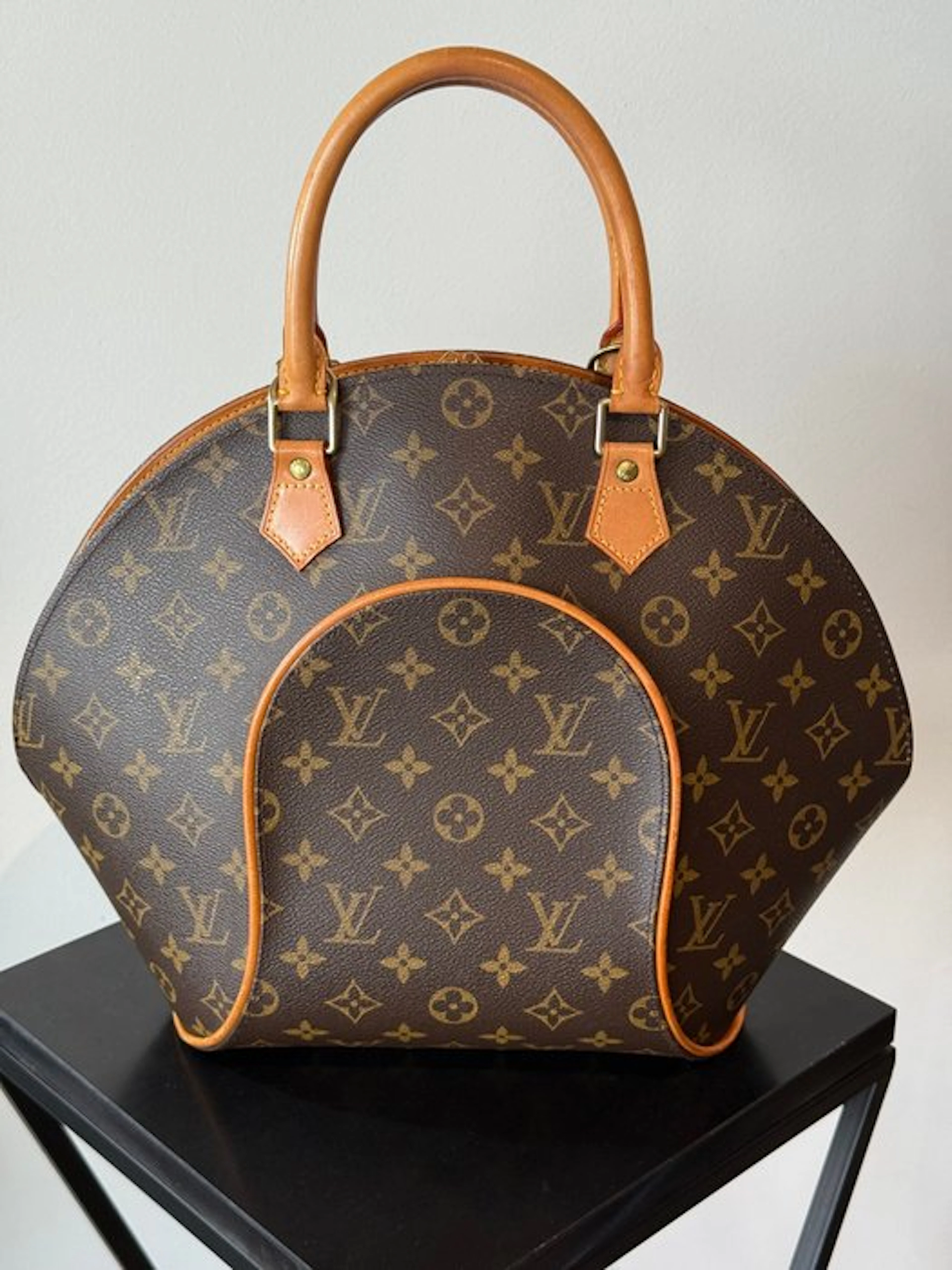 Louis Vuitton - Ellipse - Handbag