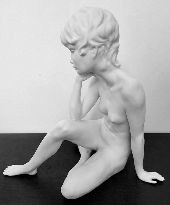 AK Kaiser Porzellan - Wolfgang Gawantka - Skulptur, Die Sinnende - 23 cm - Biskuitporzellan