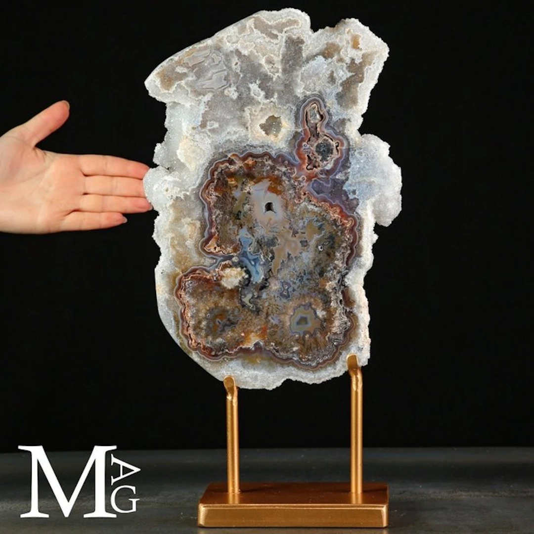 Extremely Rare White Agate Formation - Agate and Quartz...