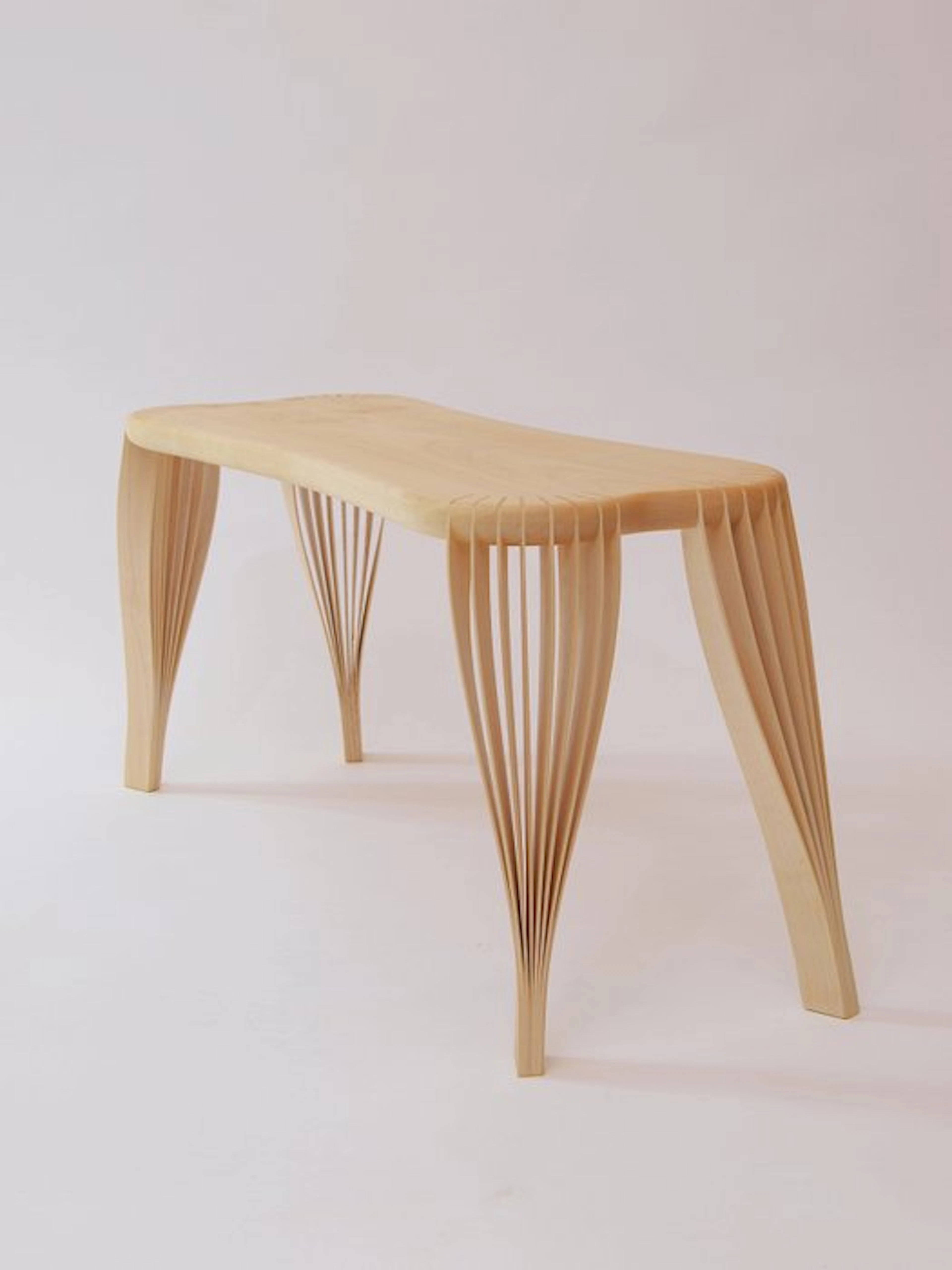 Florian Artmann - Side table - Maple - Coffeetable (female)