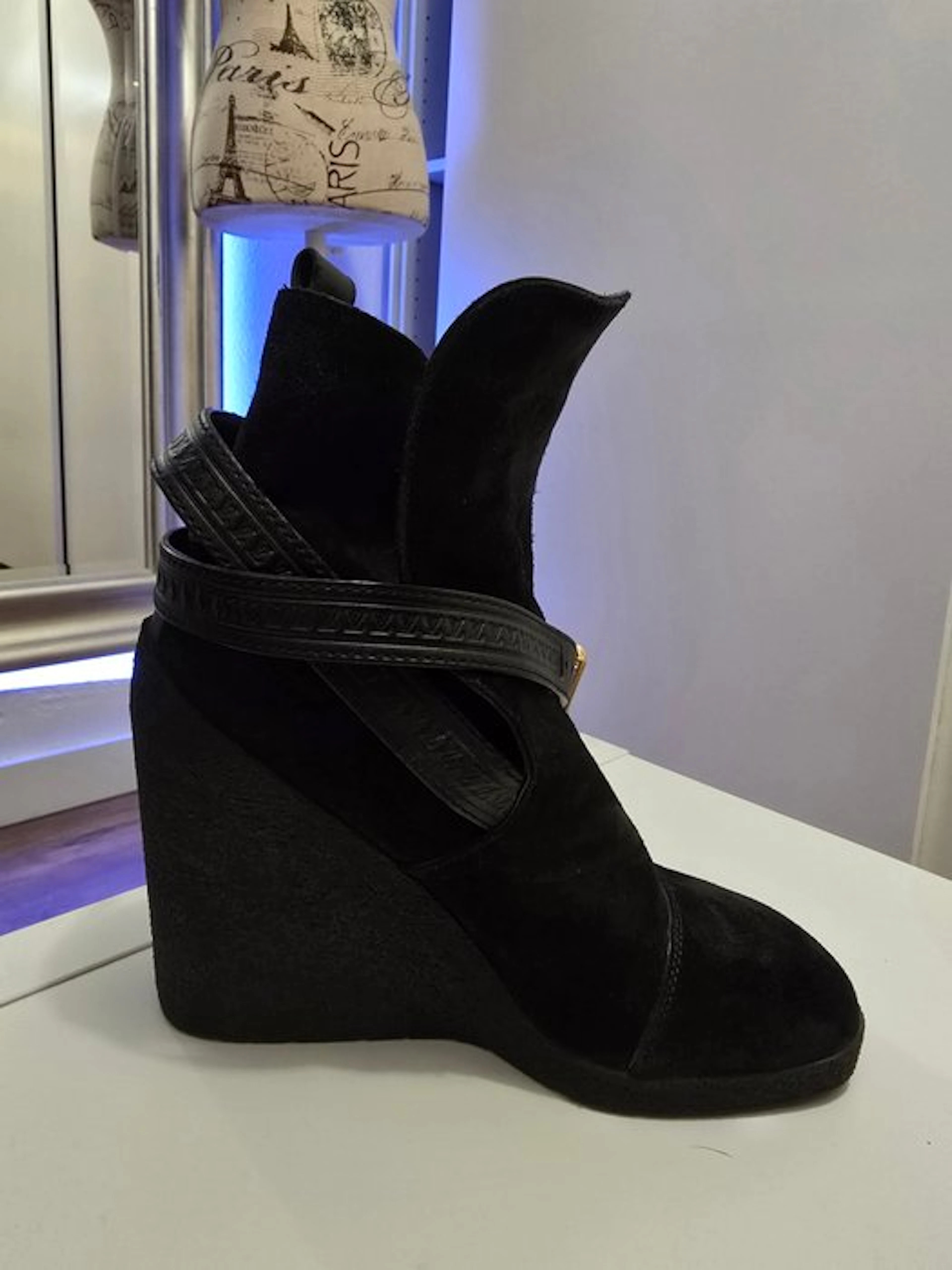 Louis Vuitton - Ankle boots - Size: EU 37
