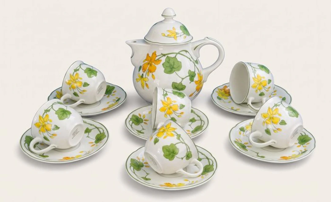 Villeroy & Boch - Cup and saucer (13) - Porcelain
