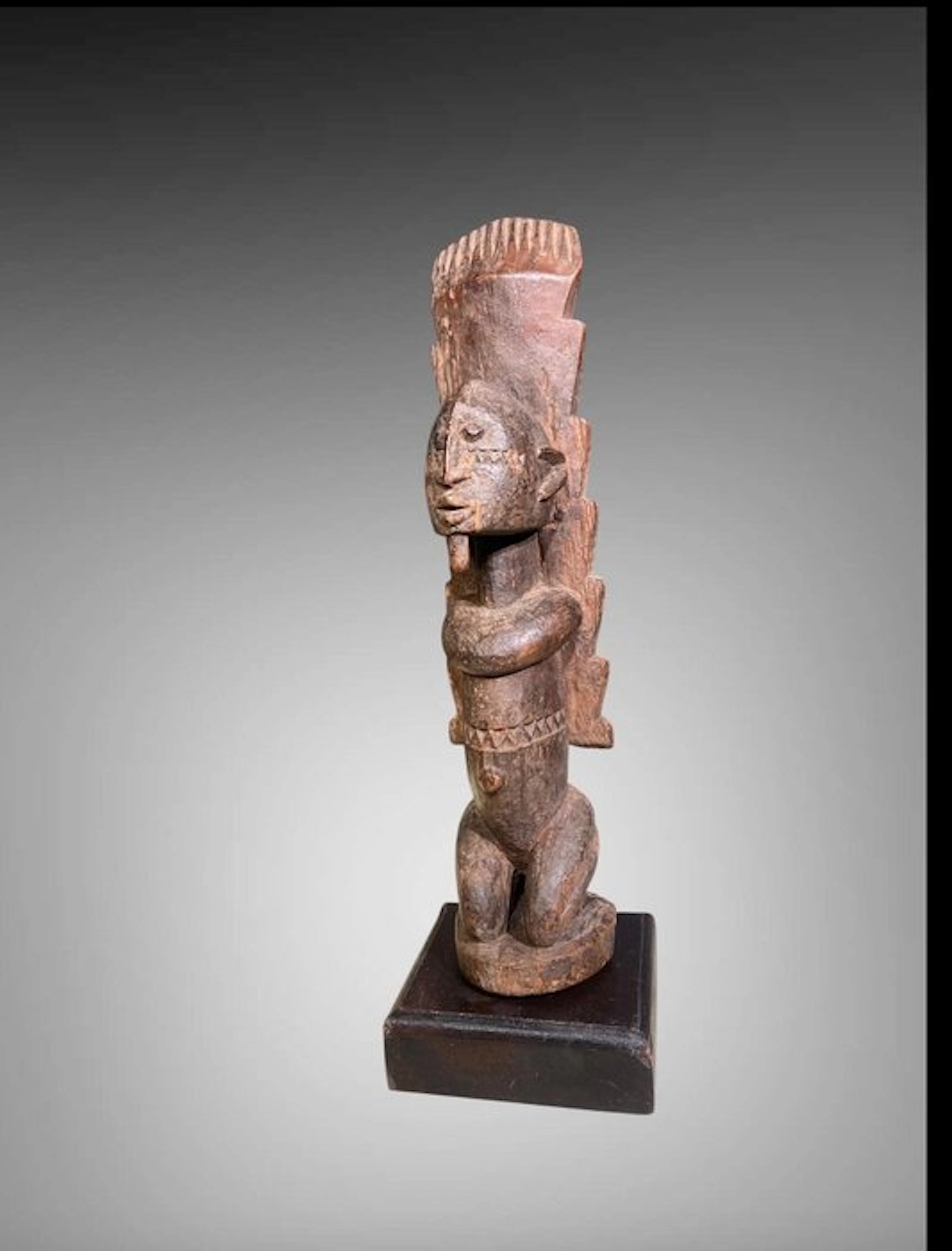 Dogon Characters - Dogon woman with arm raised