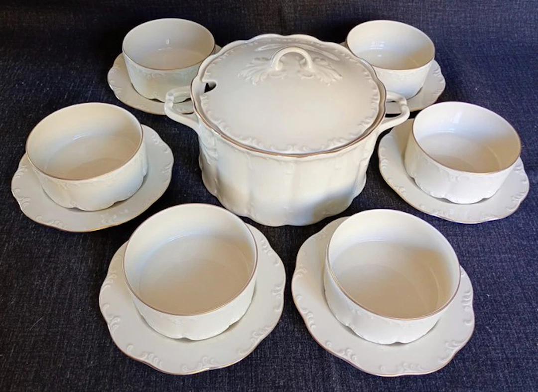 Rosenthal - Dinner service (13) - Mod. Classic Rose - 24kt gold