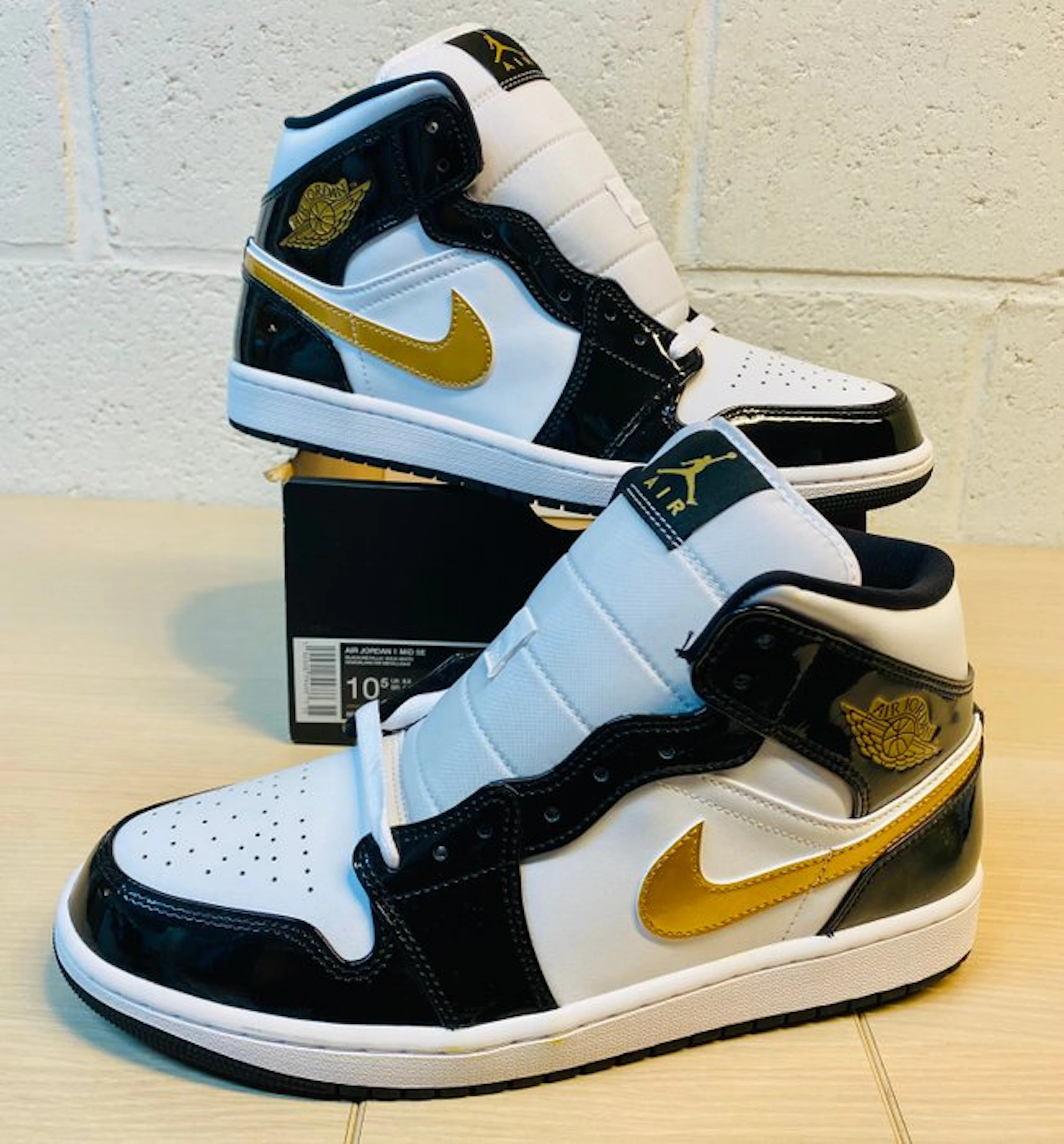 Air Jordan - One Mid SE GOLD PATTENT P44,5 - Sneakers...