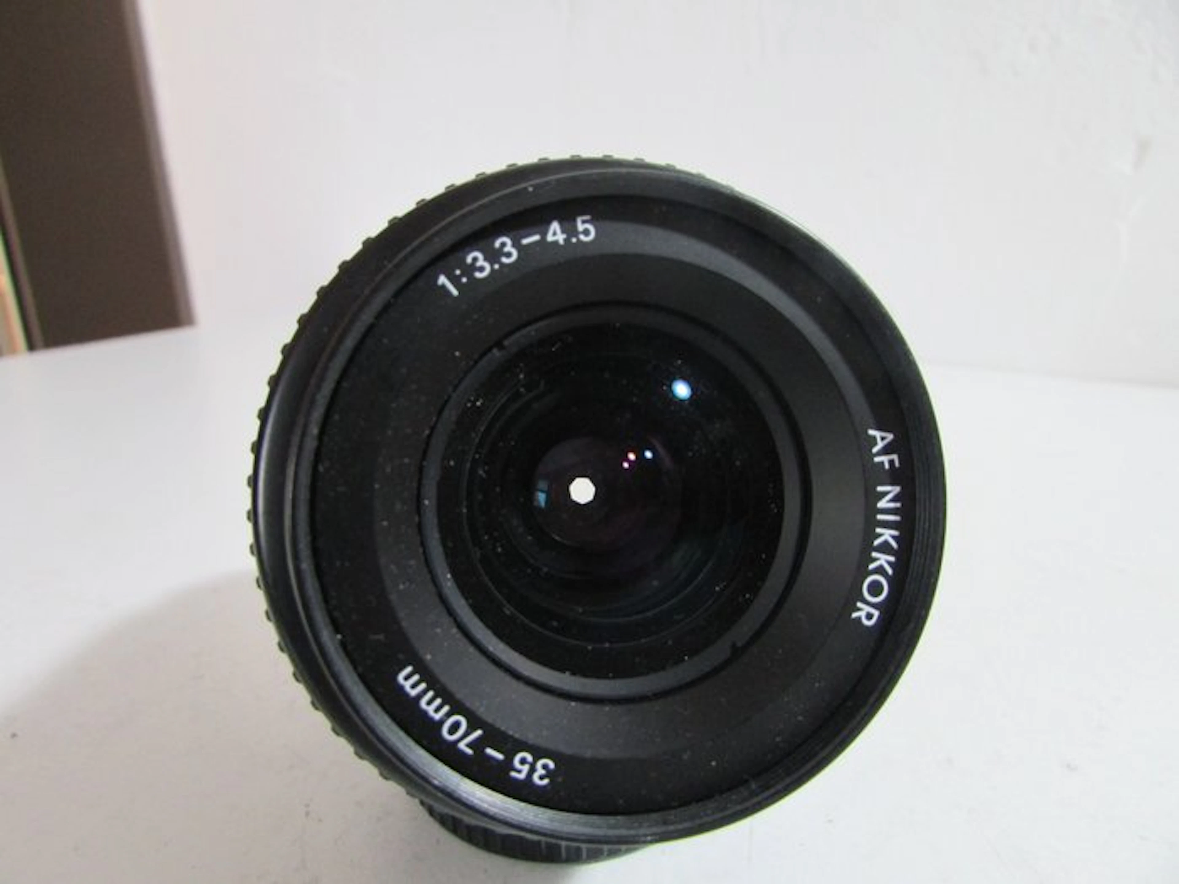 Nikon 35-70mm 1:3.3-4.5 Zoomlens