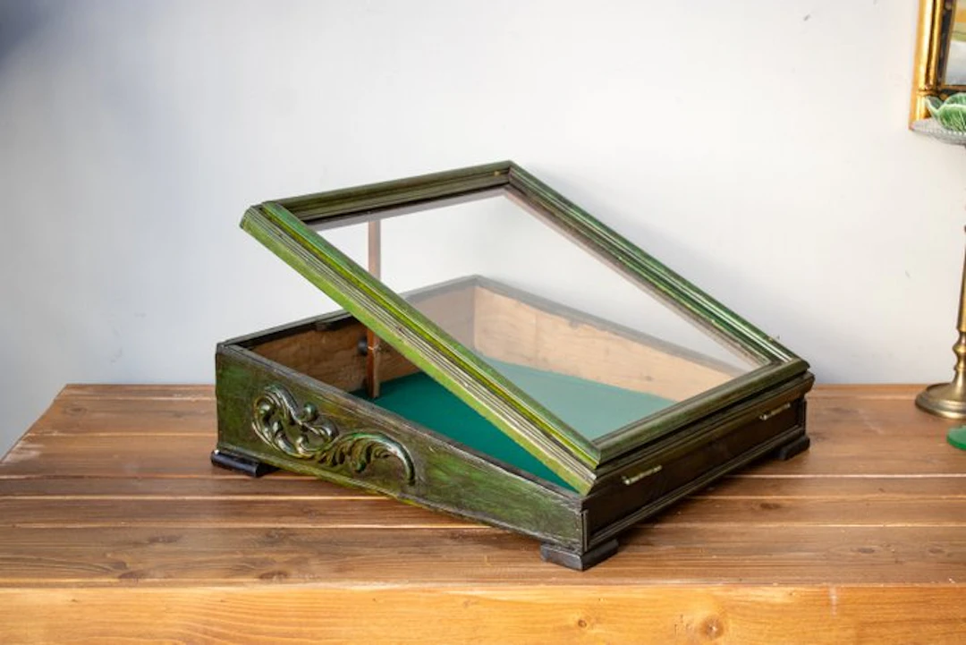 Display case - Tabletop flip-up bulletin board - Wood, Glass