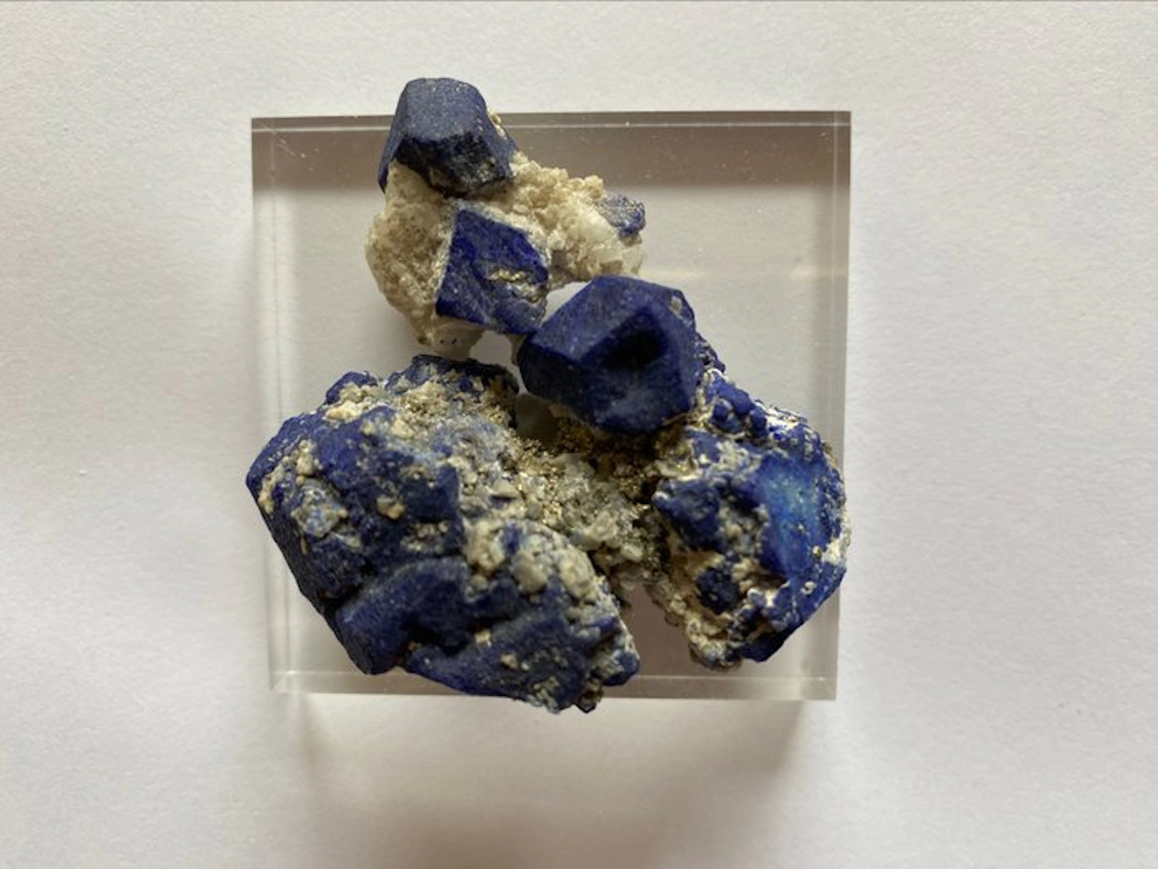 Lazurite Crystals - Height: 4 cm - Width: 6 cm- 91 g - (1)