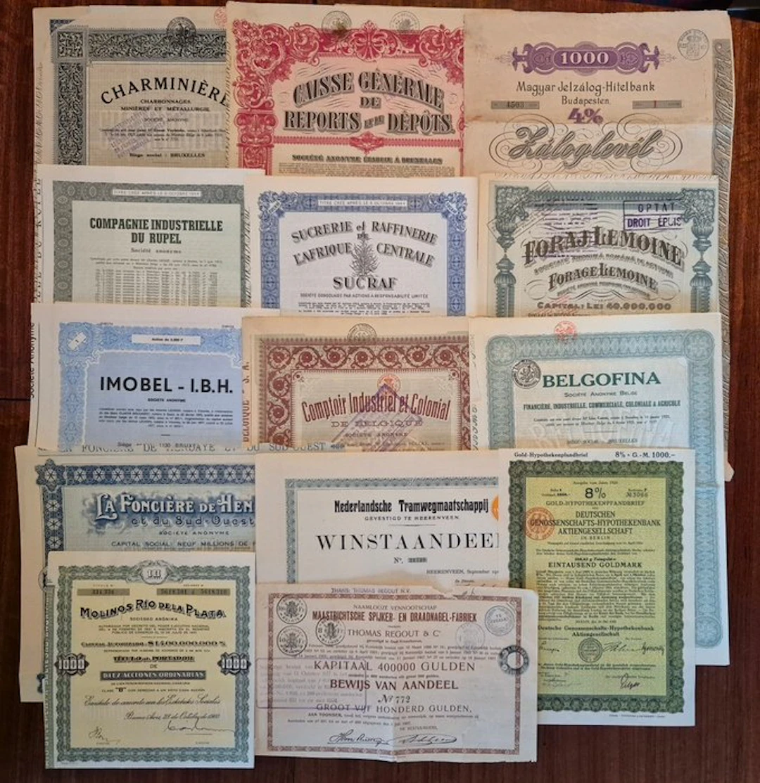 World. -collection world bond and shares (14 pieces) (No reserve price)