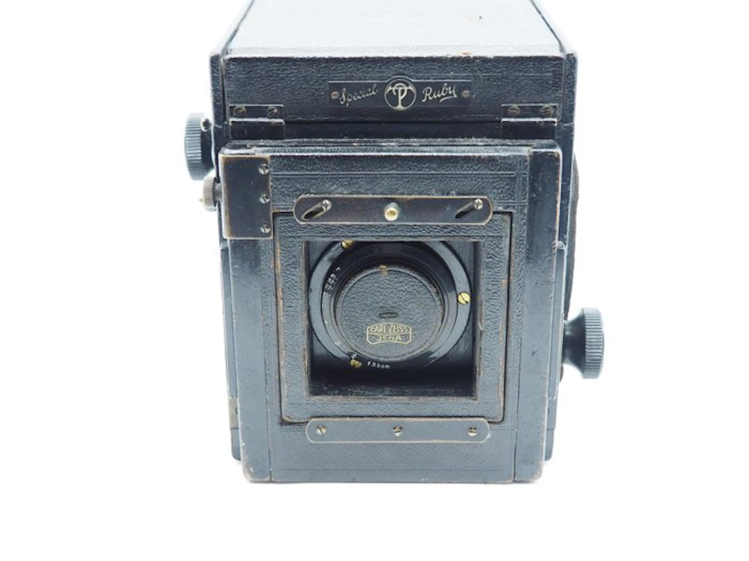 Special P Ruby boxcamera + 13.5cm lens Box camera