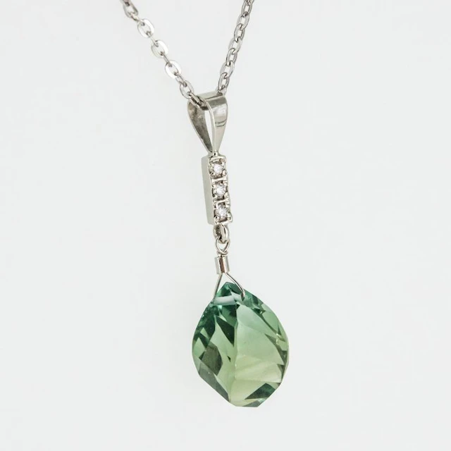 Necklace with pendant - 18 kt. White gold - 2.02ct. tw. Quartz - Diamond