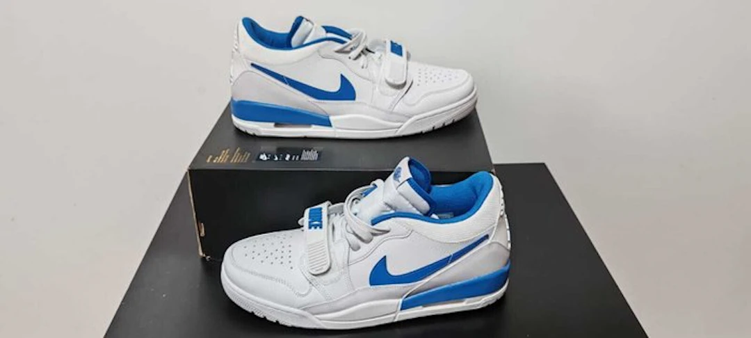Air Jordan - Low-top trainers - Size: EU 44