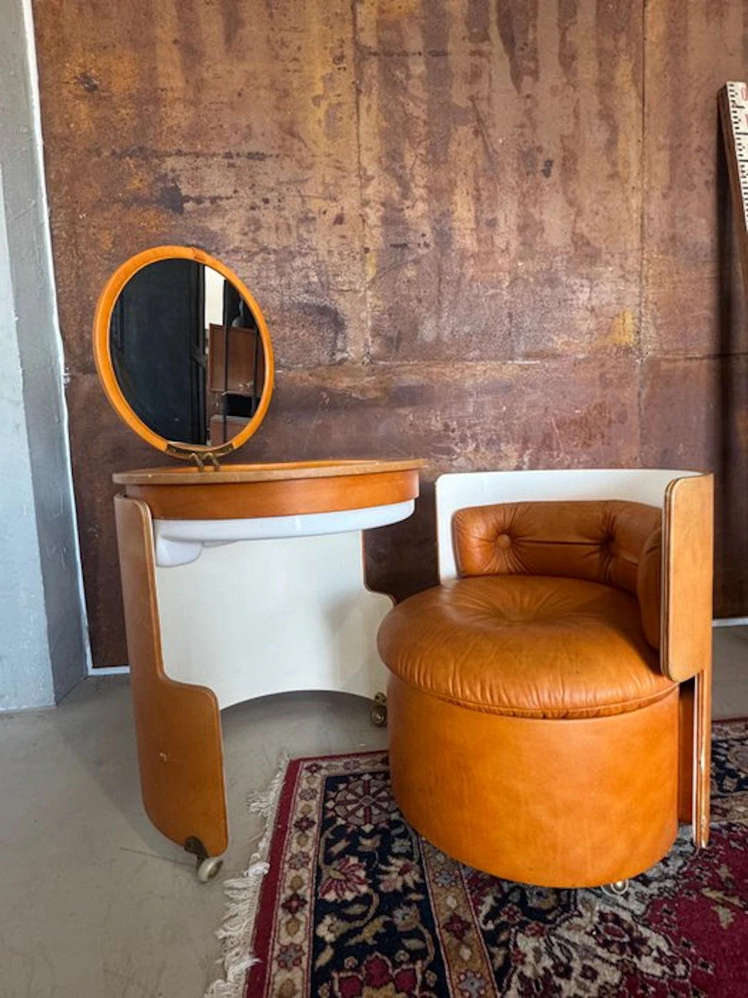 Poltrona Frau - Luigi Massoni - Dressing table set - tDilly Dally - Leather