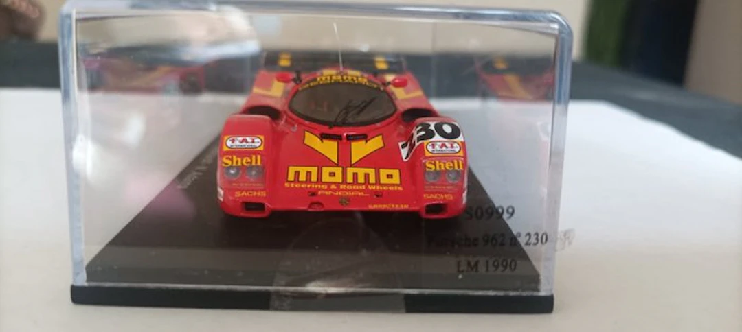 Spark 1:43 - Model car - Porsche 962C 230 LM 1990