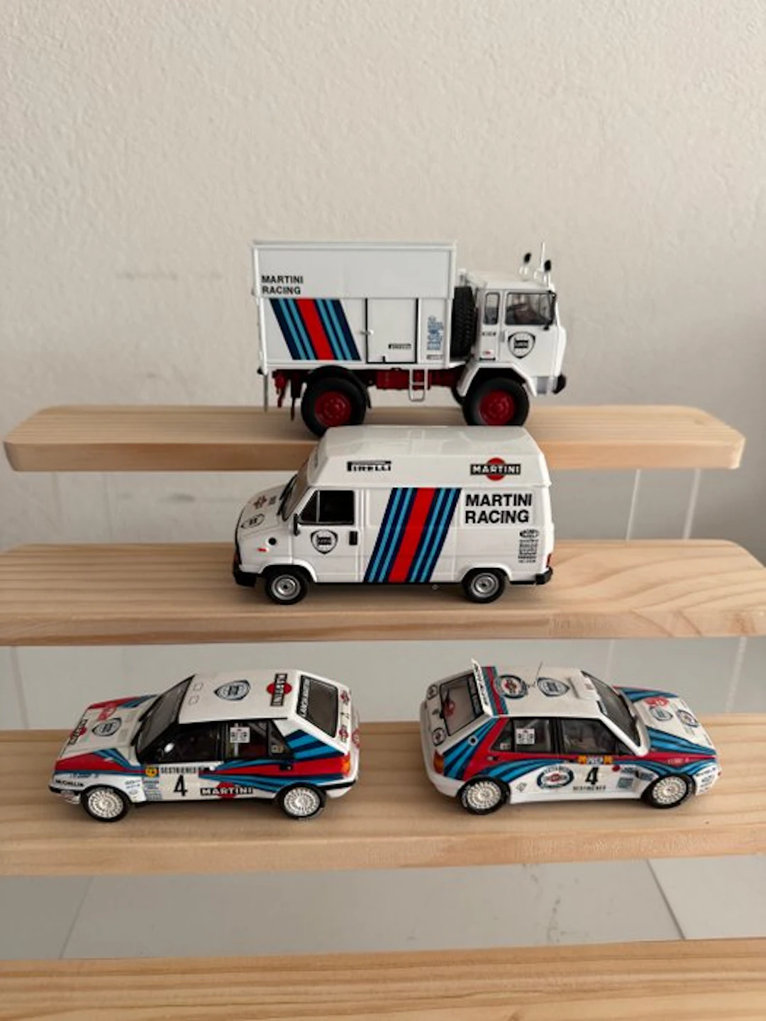 1:43 - Model car (4) - Team Martini Racing lancia Delta...