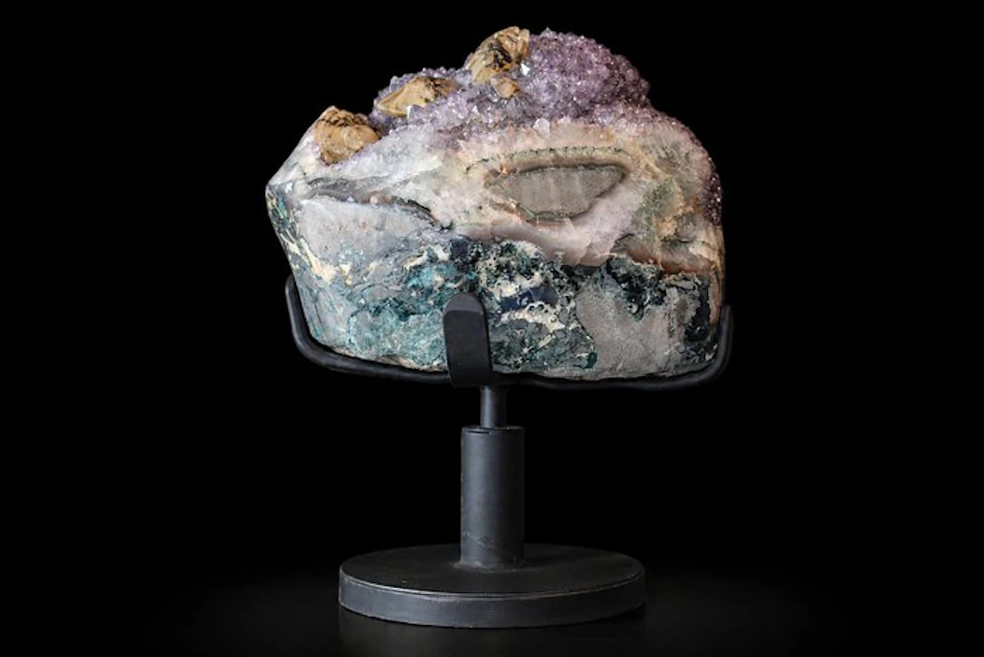 Amethyst Geode - Height: 36 cm - Width: 26 cm- 20.3 kg