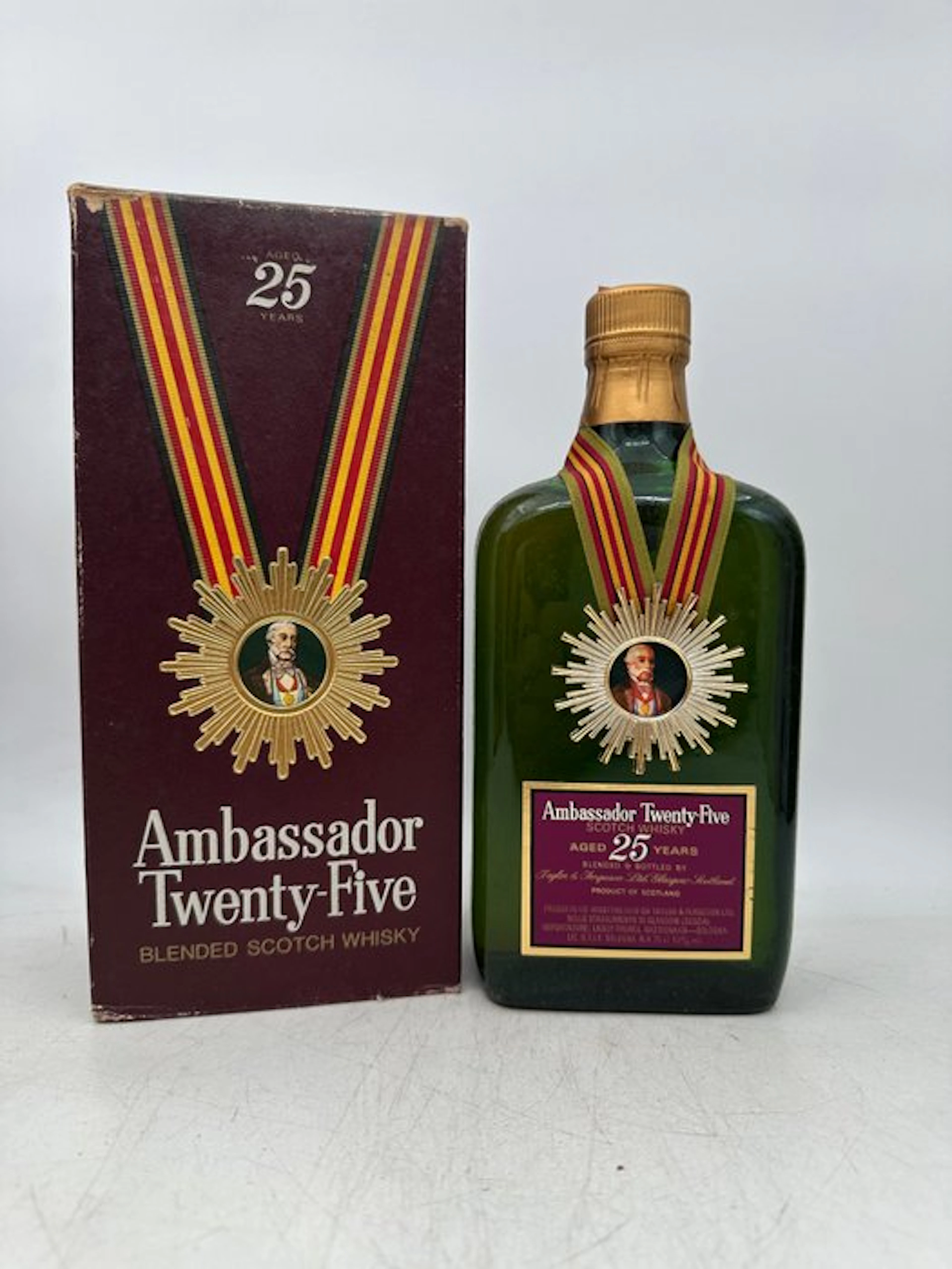 Ambassador 25 years old Twenty-Five - b. 1970s - 75cl