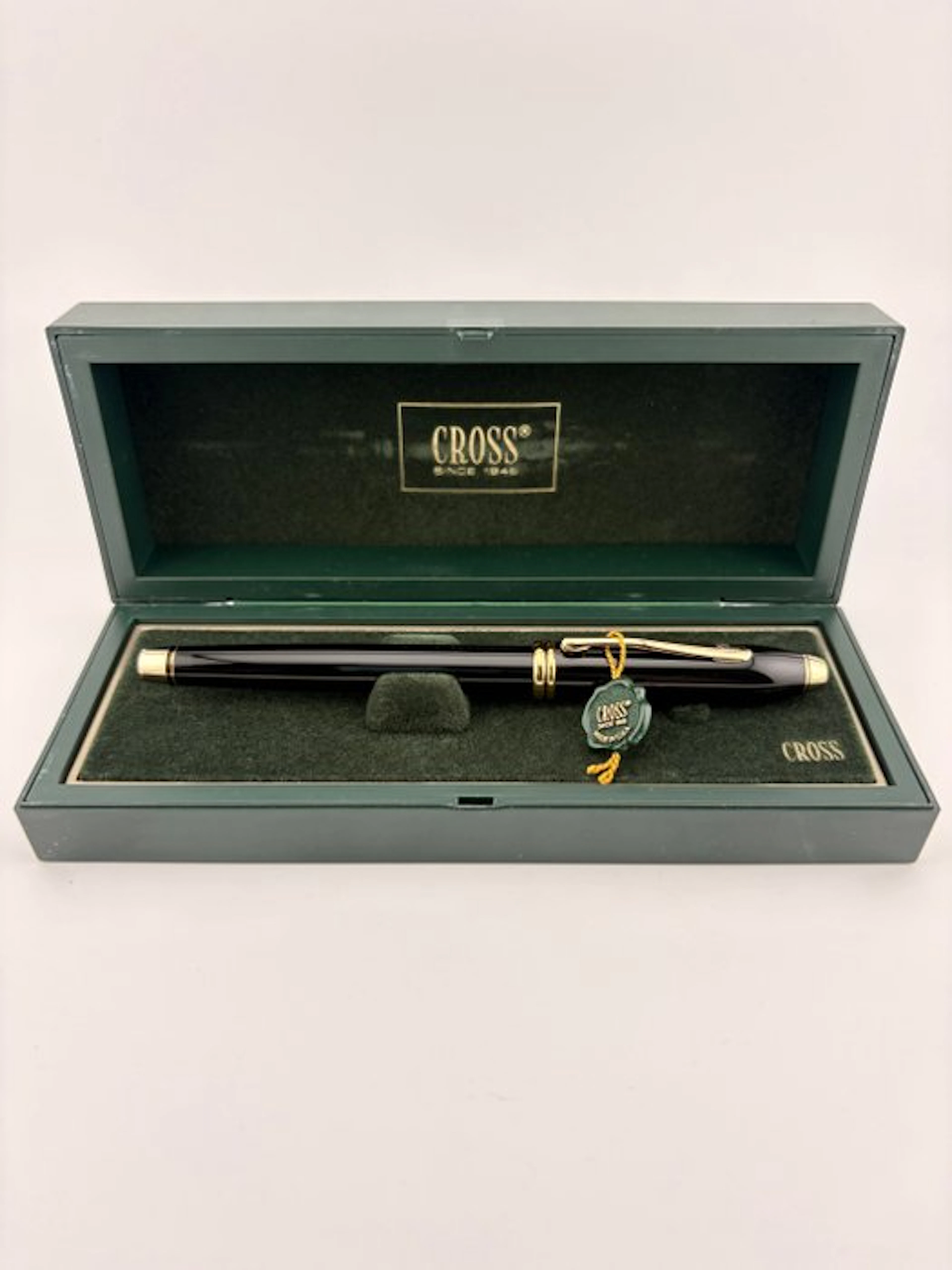 Cross - Townsend Black Lacquer Fountain Pen *with Box...