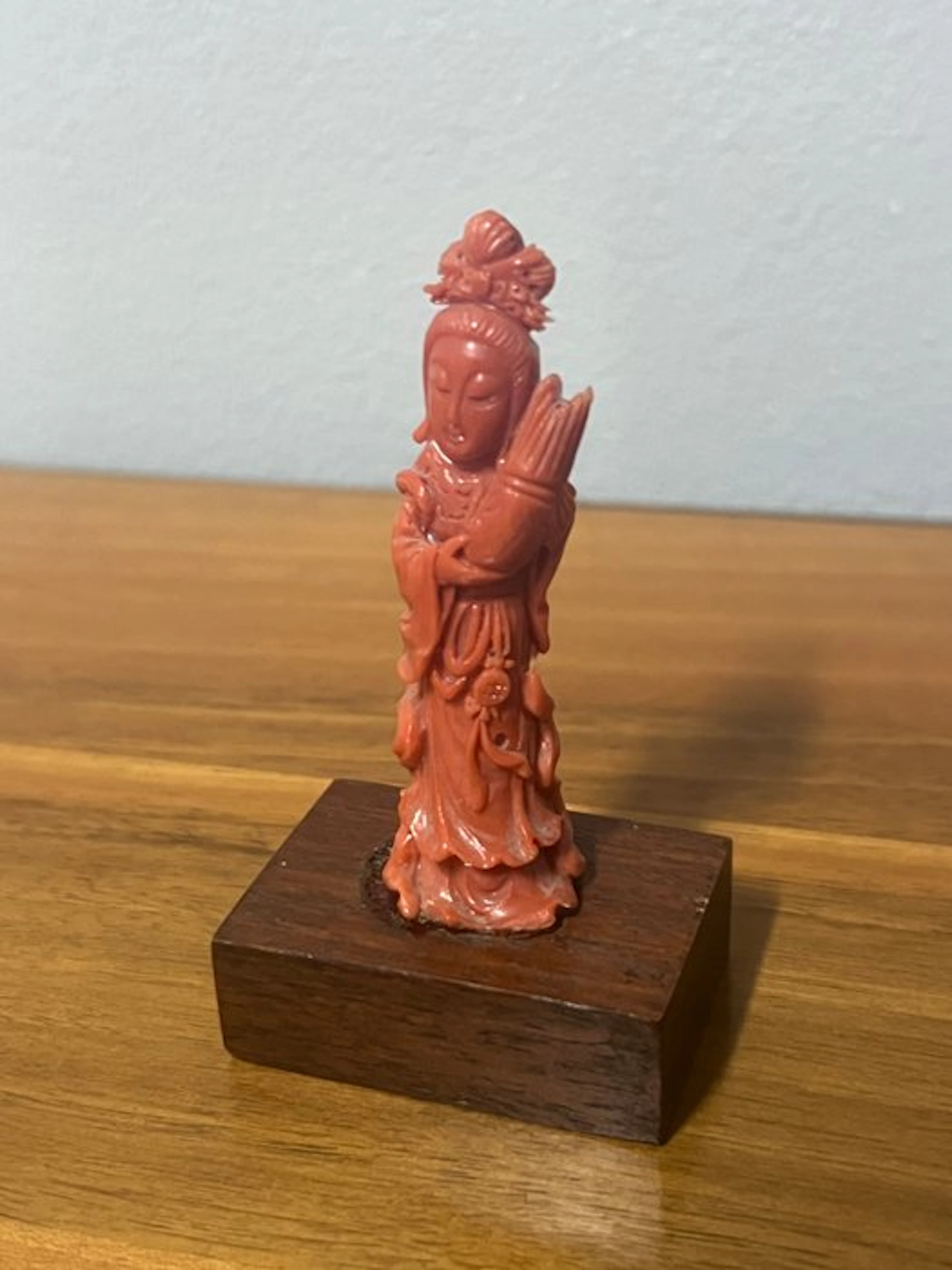 Figure - Dama Cinese - Coral