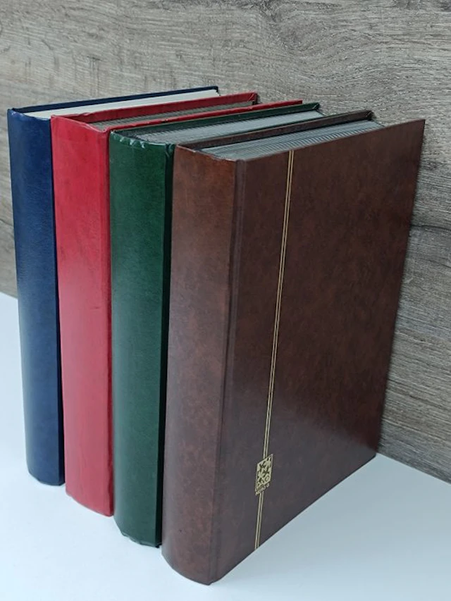 Accessories - Large-format stamp albums 4x