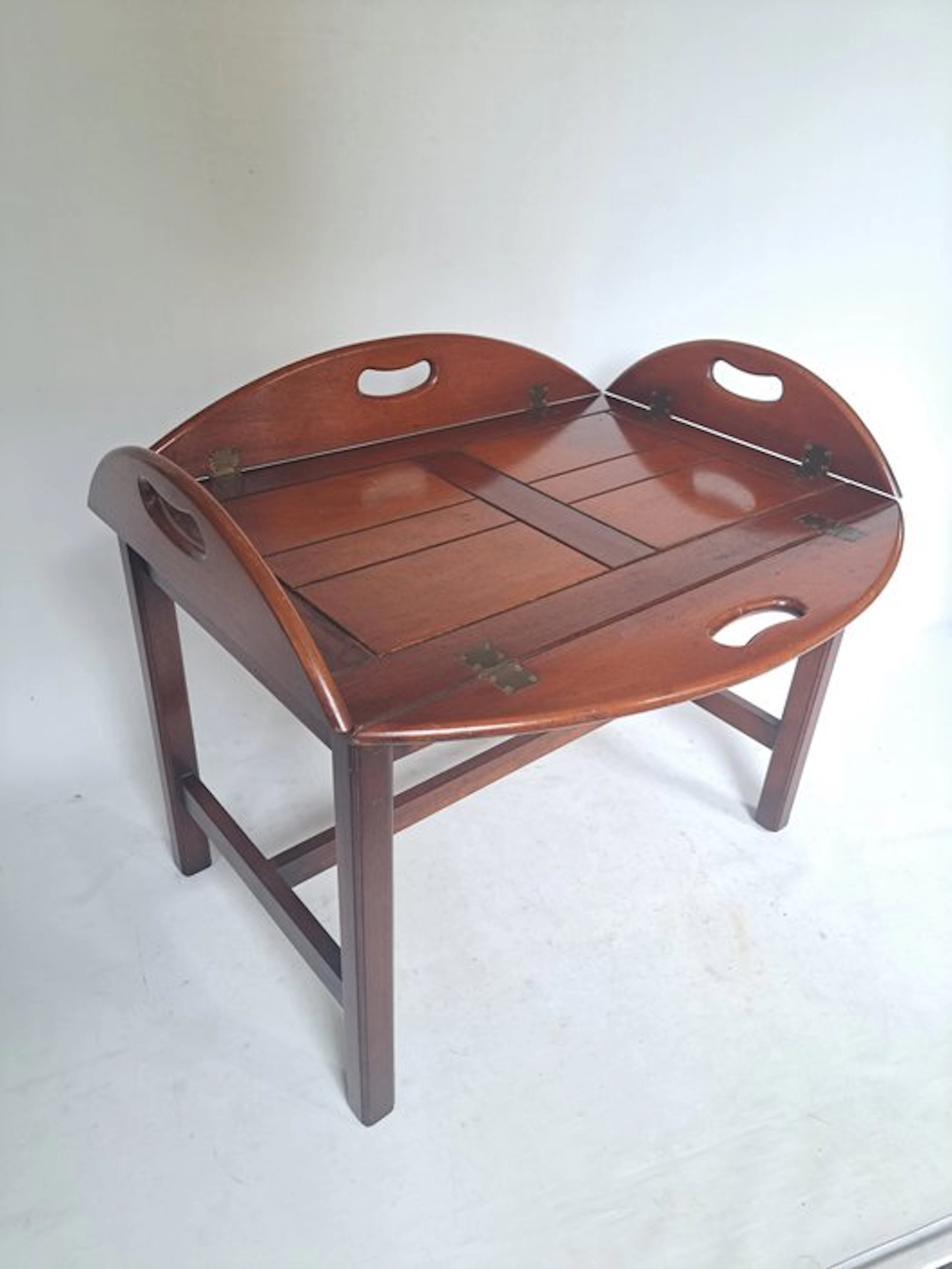 Coffee table - serving table - Mahogany, Brass - Butlertray/ campaign style