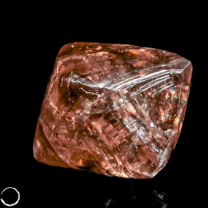 Rötlich-Ockerfarbener Diamant-Oktaeder – Natürliche...