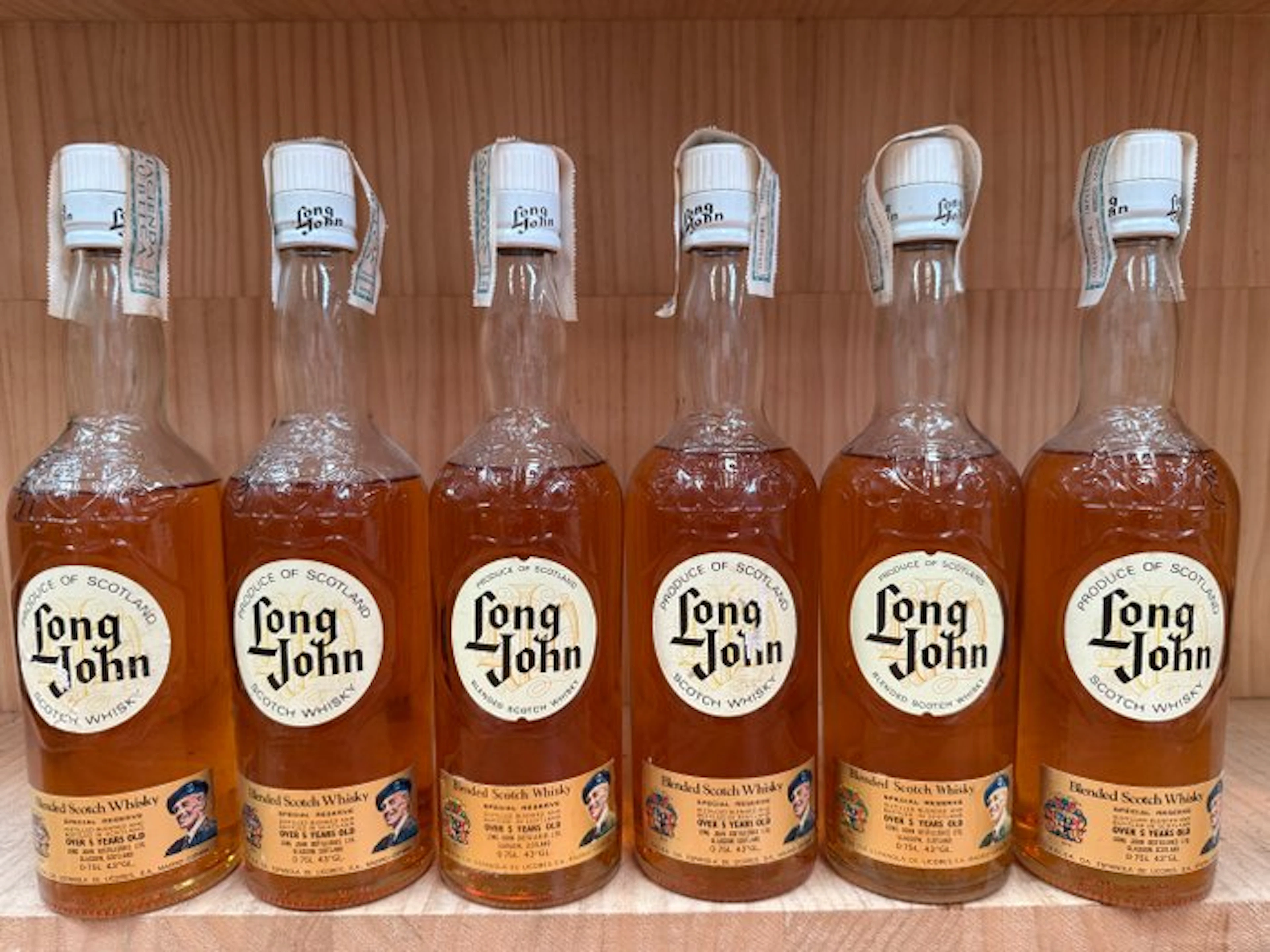 Long John 5 years old Special Reserve - b. 1970s - 75cl - 6 bottles