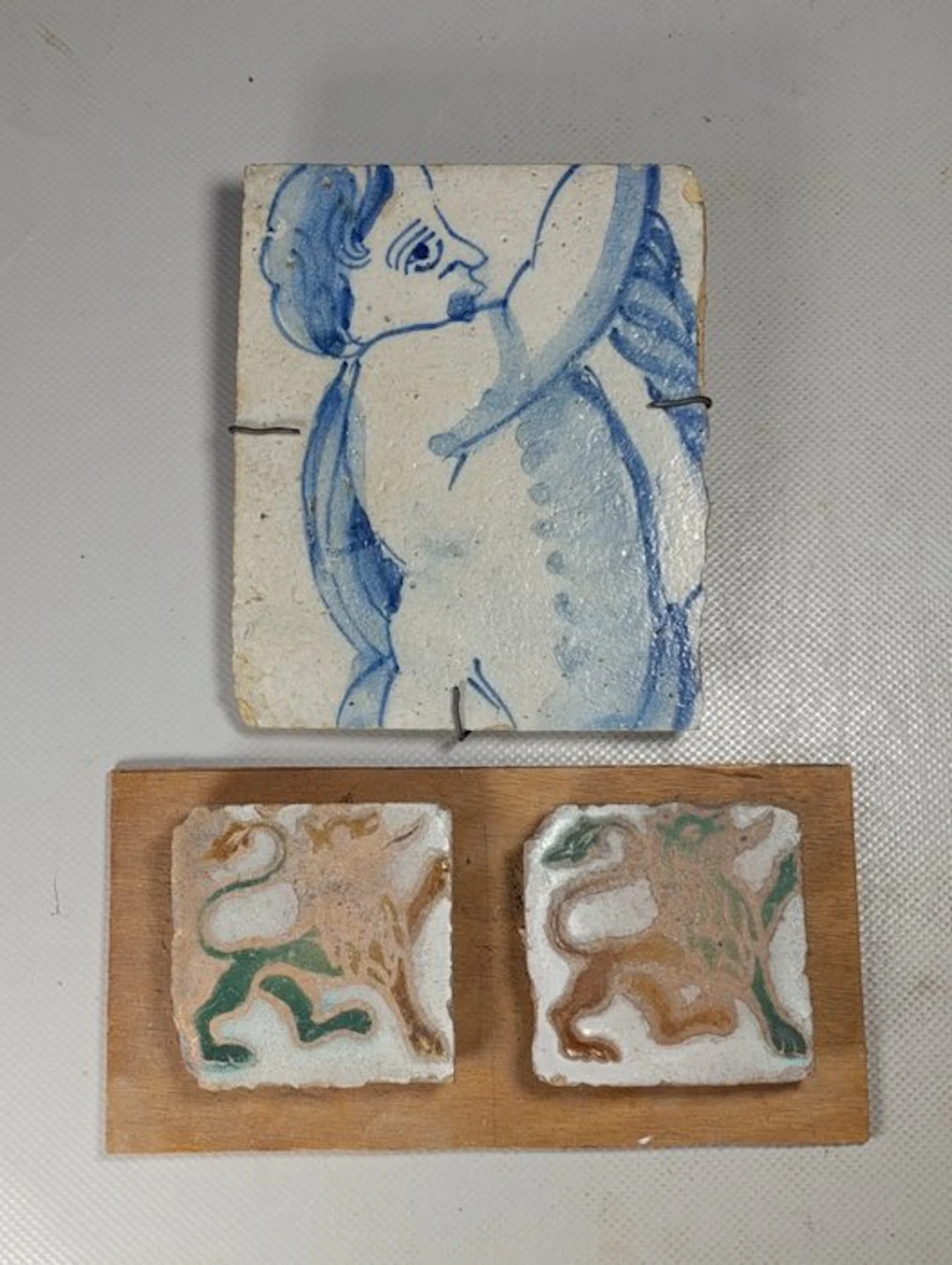 Tile (3) - Set of 3 antique glazed earthenware tiles –...