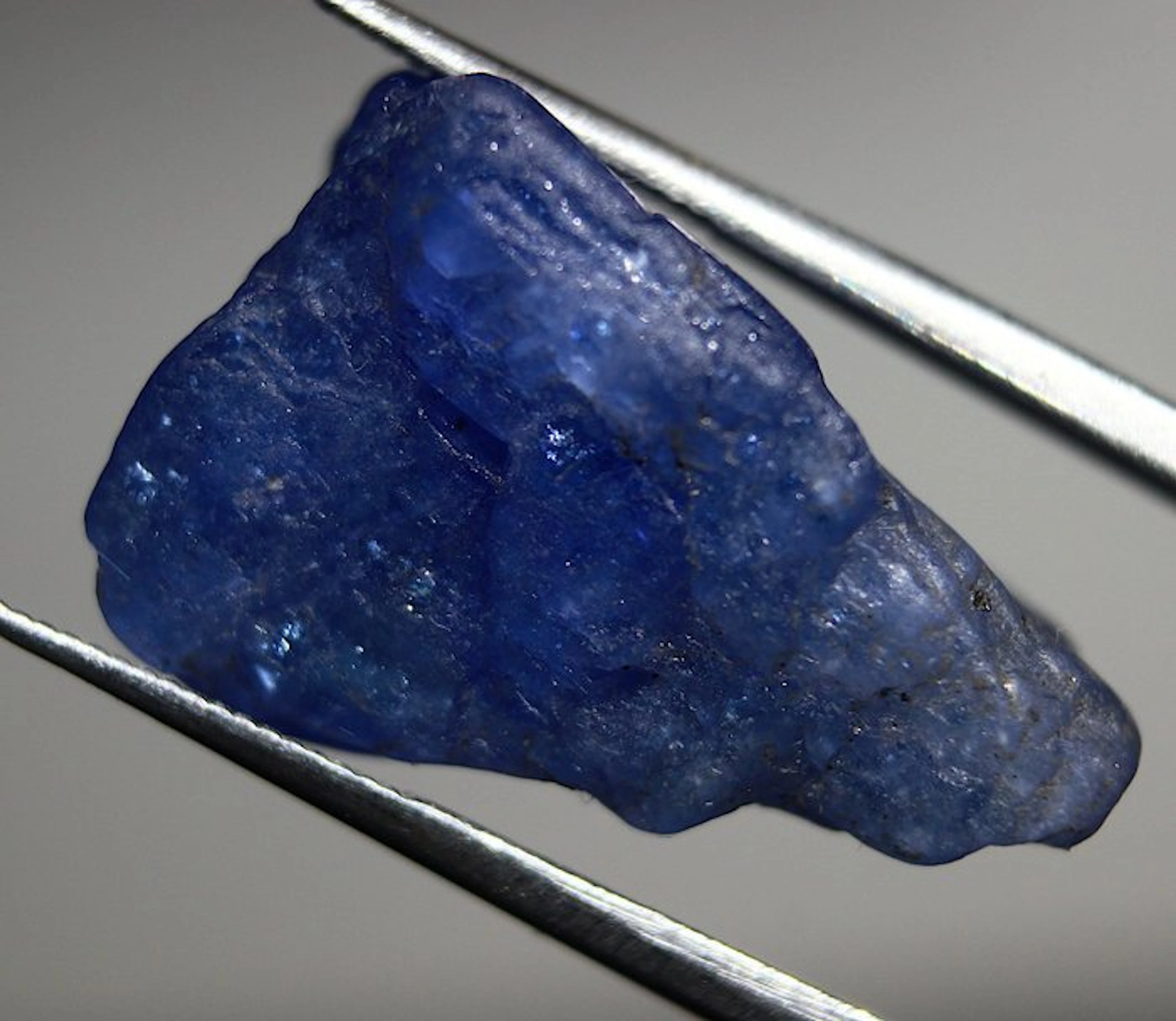 Ct. 12.90 Excellent Transparent Blue Tanzanite - Rough...