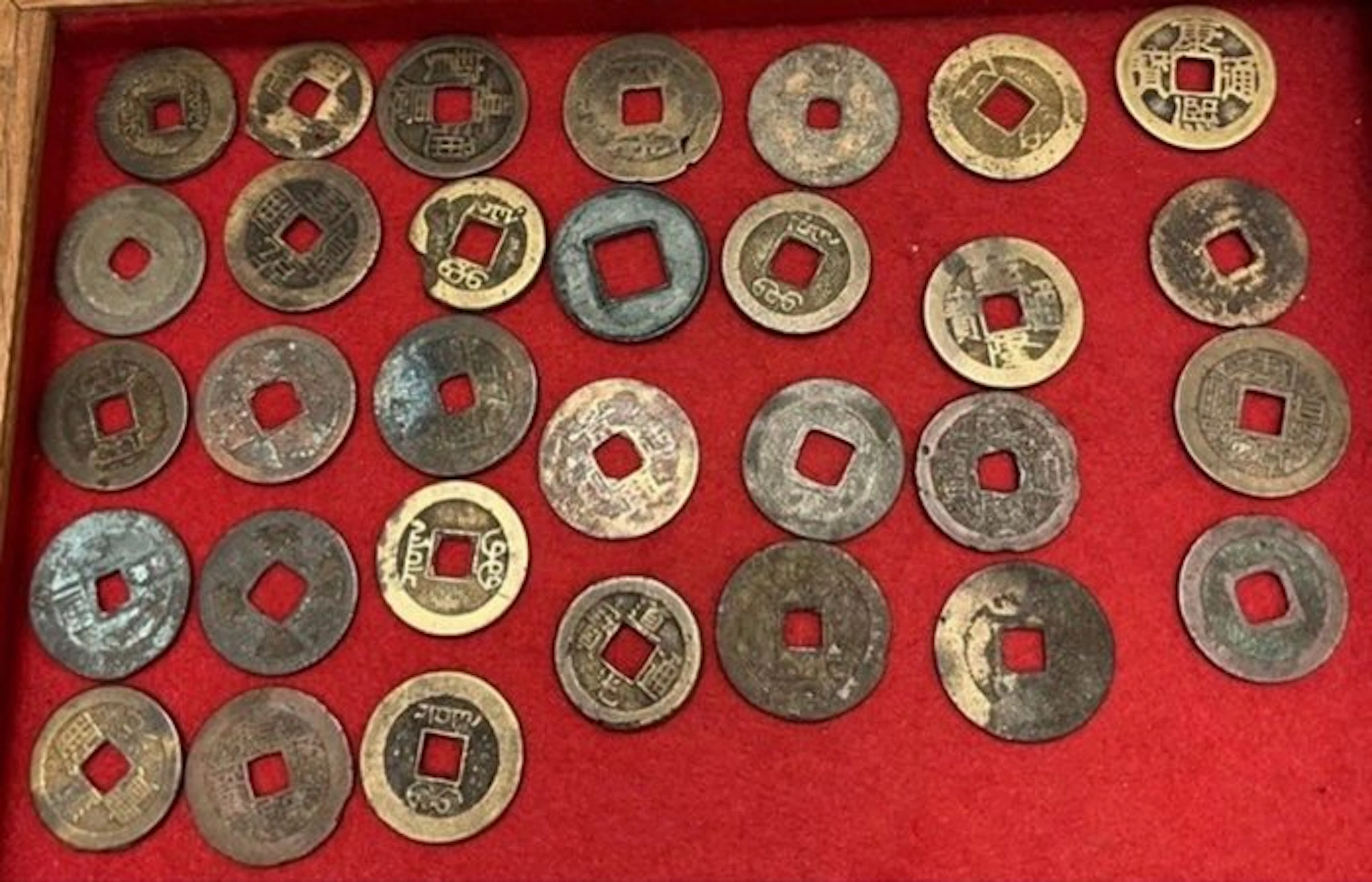China. Lot of 31 Bronze Coins – Imperial China (Various...