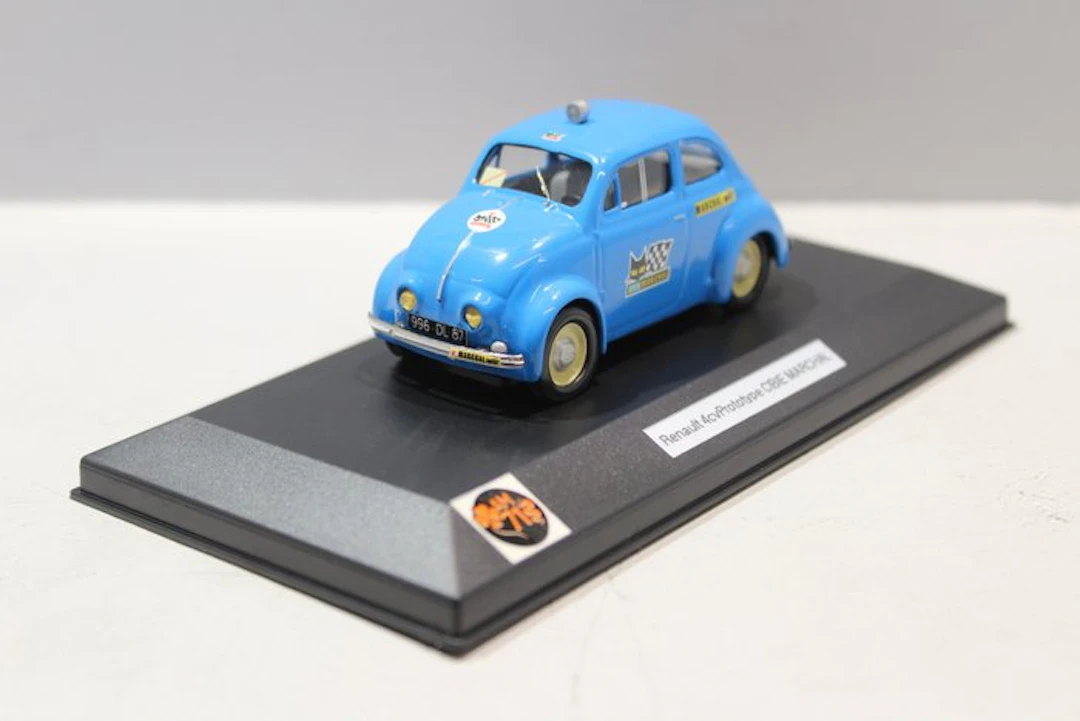 AM.71 1:43 - Model car - Renault 4cv prototype Sev/Marchal 1/43
