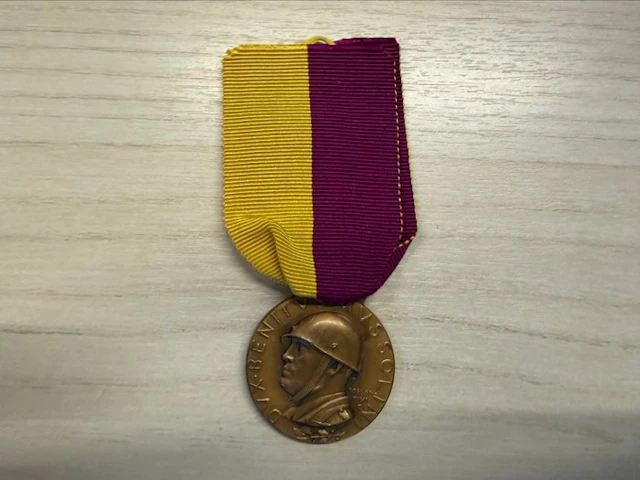 Italy - Military medal - Fascism - Mussolini Medal