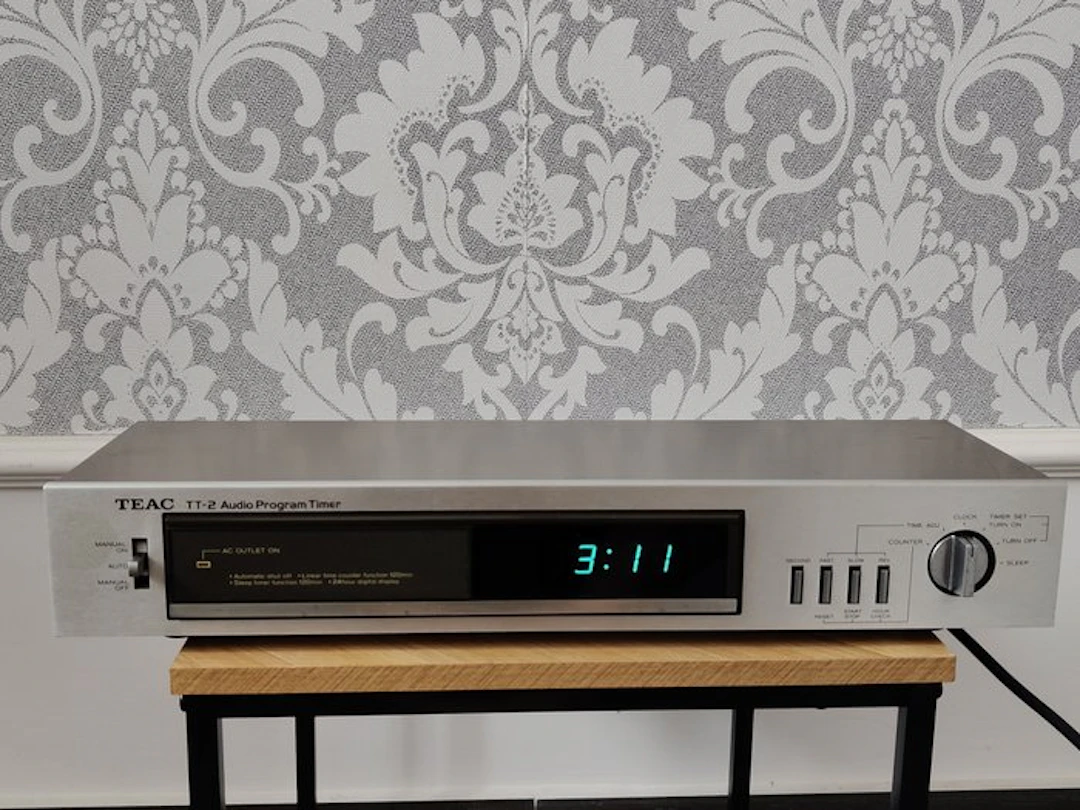 TEAC - TT-2 Timer for audio equipment